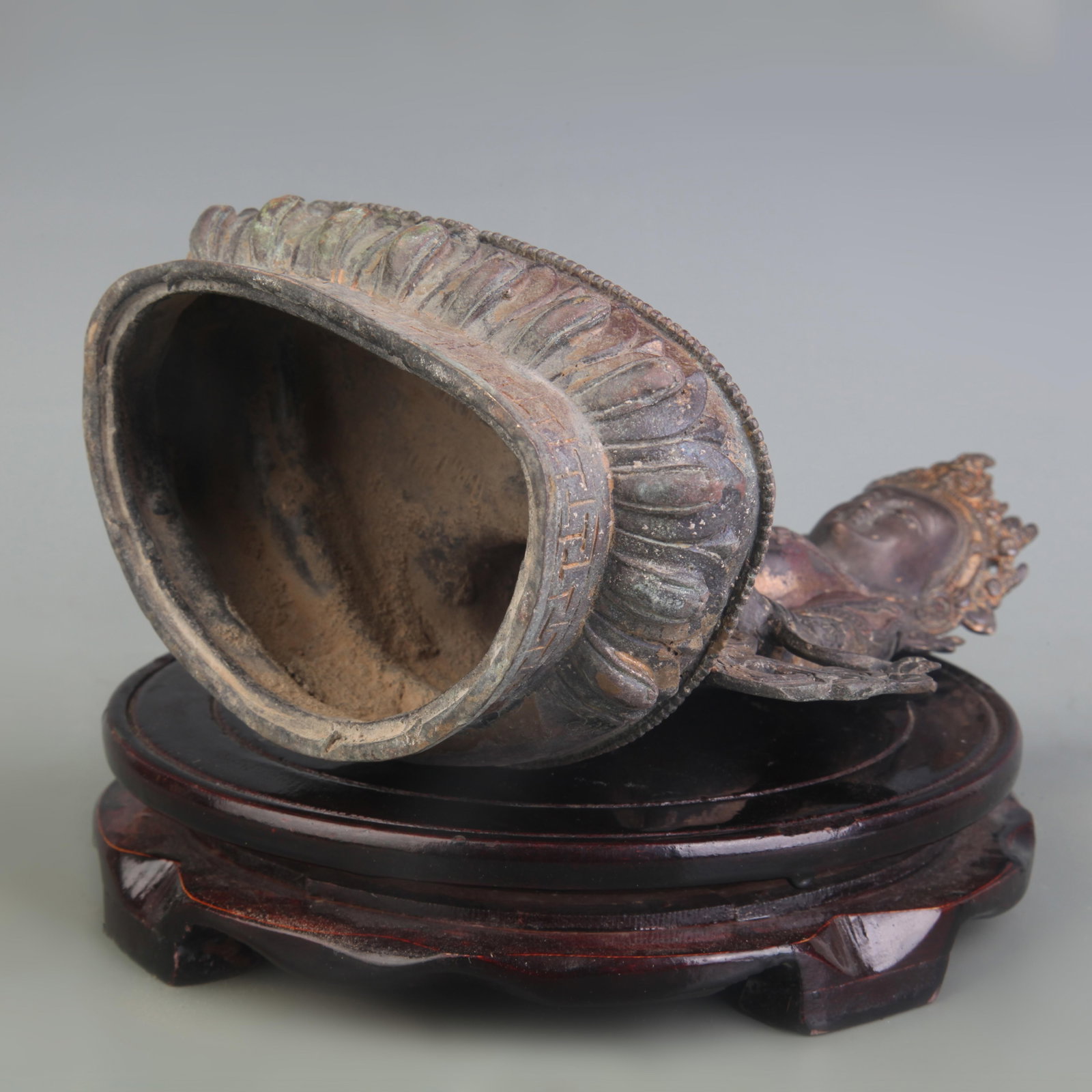 A FINE BRONZE LONGEVITY BUDDHA STATUE - 5