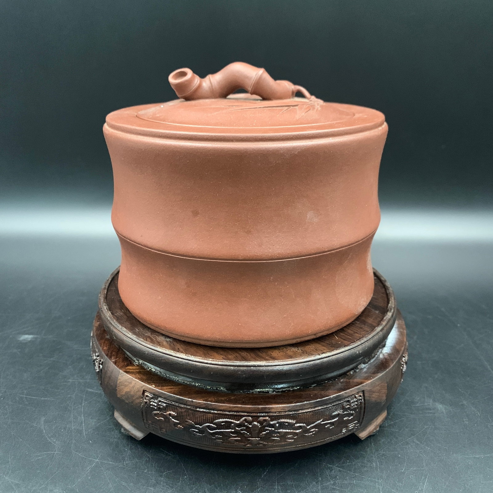 YIXING ZISHA "BAMBOO ROOT STYLE" TEA JAR: Modern; High: 4.8 inch; Diameter: 5.2 inch; . Wooden base for display only