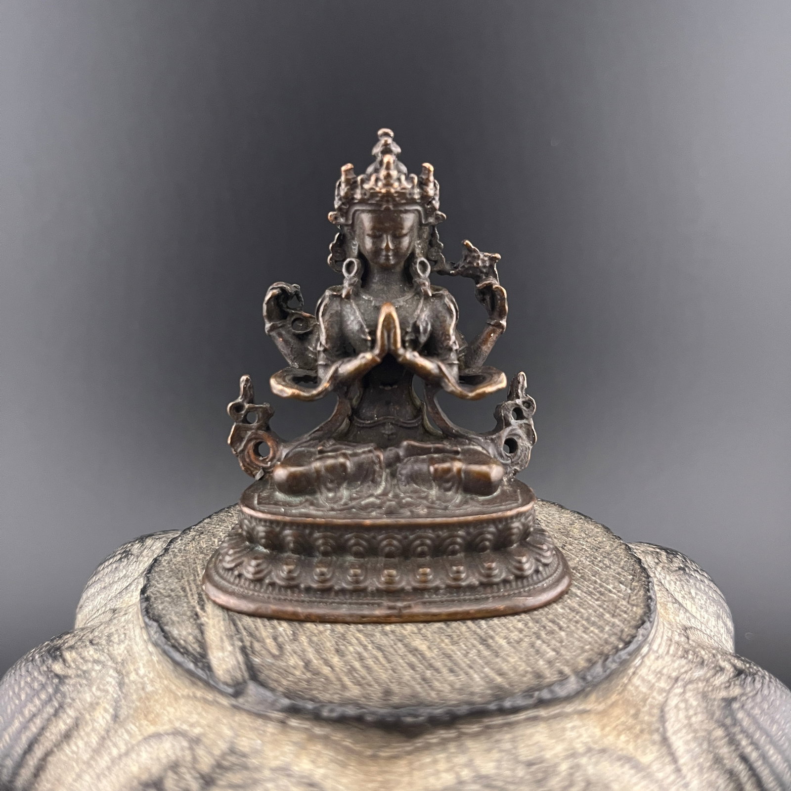 TIBETAN MINIATURE BRONZE STATUE OF SHADAKSHARI LOKESHVARA