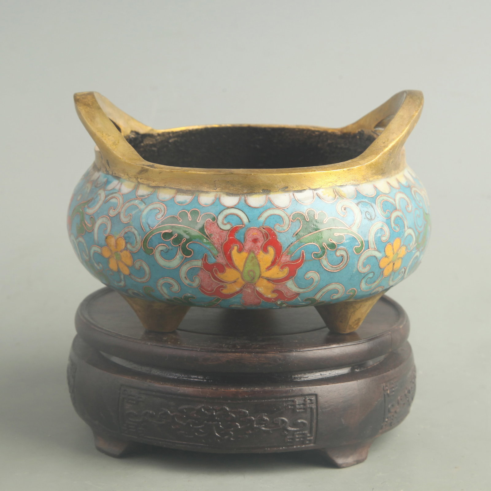 A CLOISONN??ENAMEL ??????IDGE-FORM???INCENSE BURNER: Qing Dynasty Qian Long Period; High: 3.50 inch; Long: 5.20 inch. Wooden base for display only