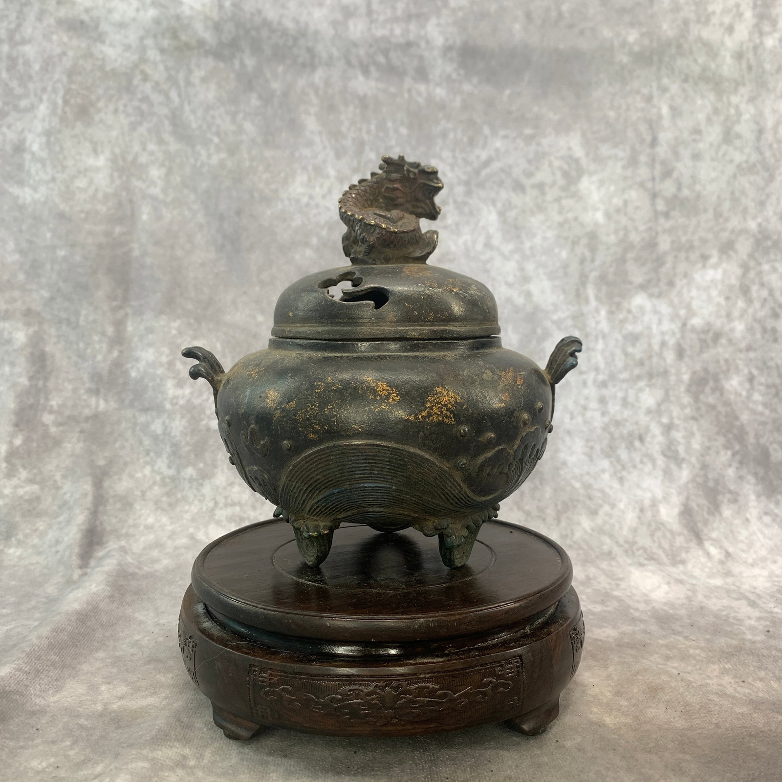 BRONZE TRIPOD CENSER WITH COILED DRAGON FINIAL