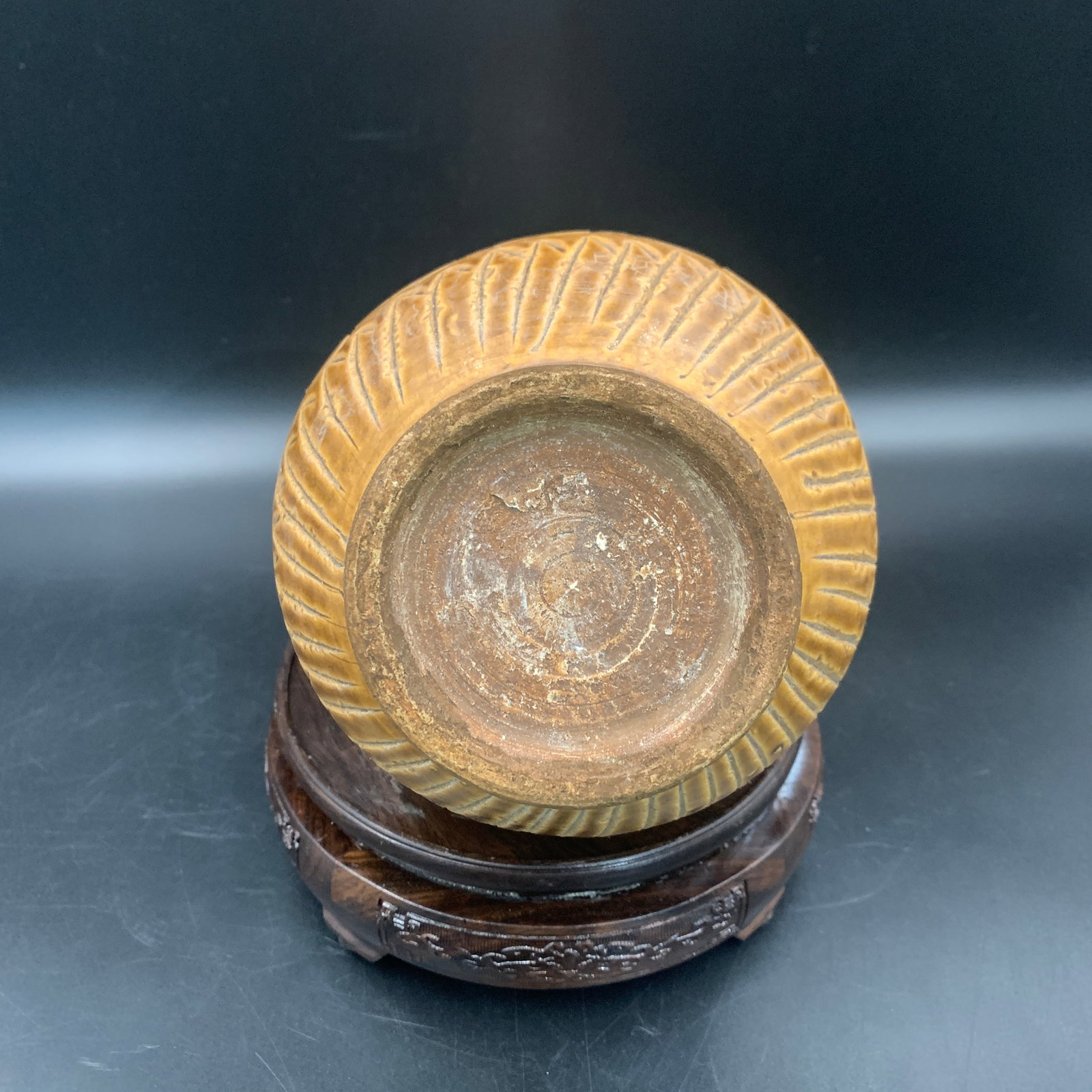 CARVED YELLOW-GLAZED CERAMIC VASE - 5