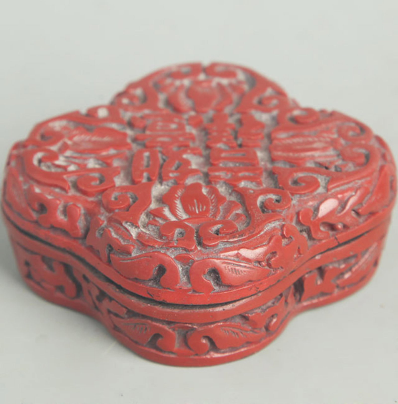 CARVED RED LACQUER EIGHT TREASURES PATTERN INCENSE BOX - 3