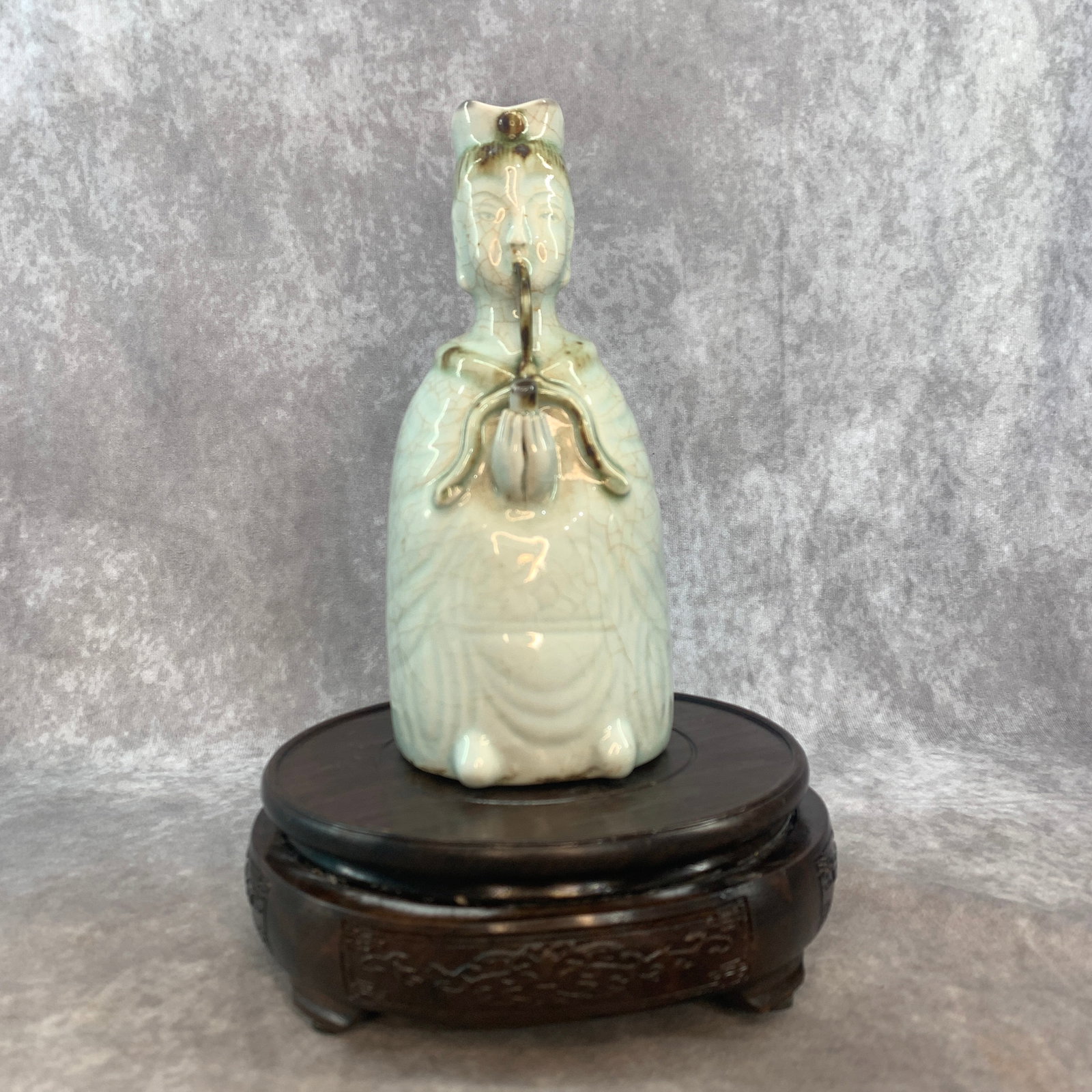 CELADON GLAZED GUANYIN STYLE PORCELAIN EWER