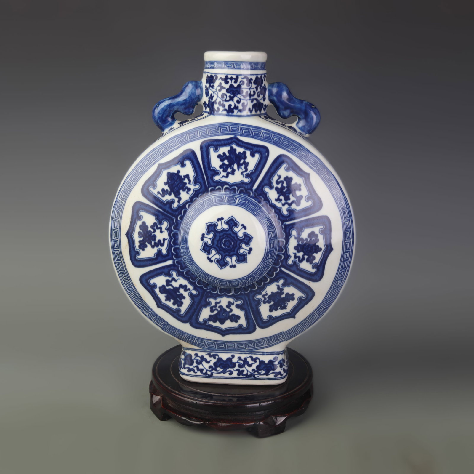 BLUE AND WHITE CLOUDS PATTERN MOON STYLE PORCELAIN BOTTLE