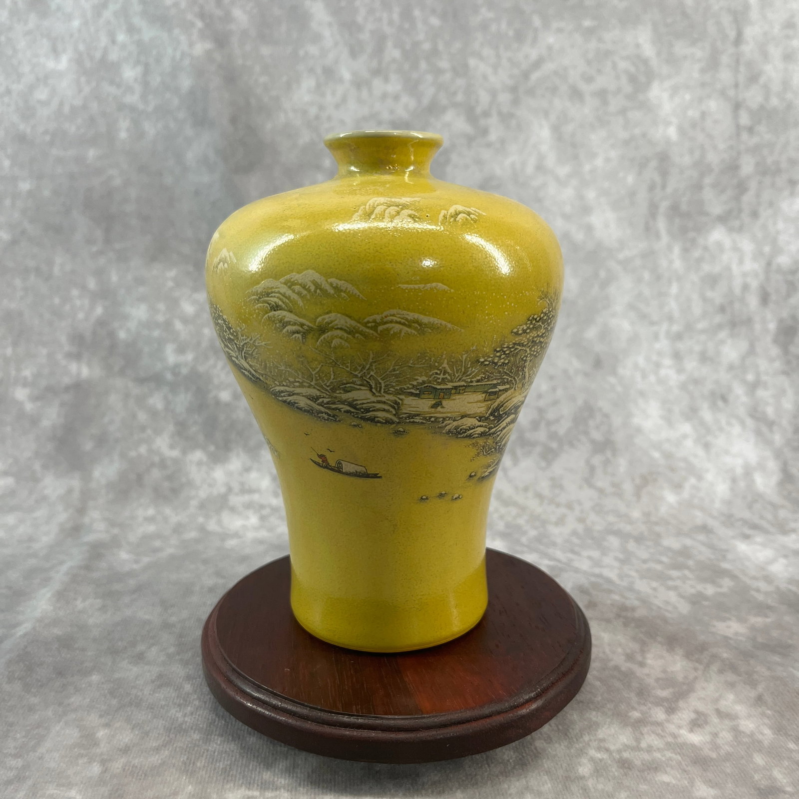 YELLOW-GROUND ENAMELED PORCELAIN MEIPING VASE