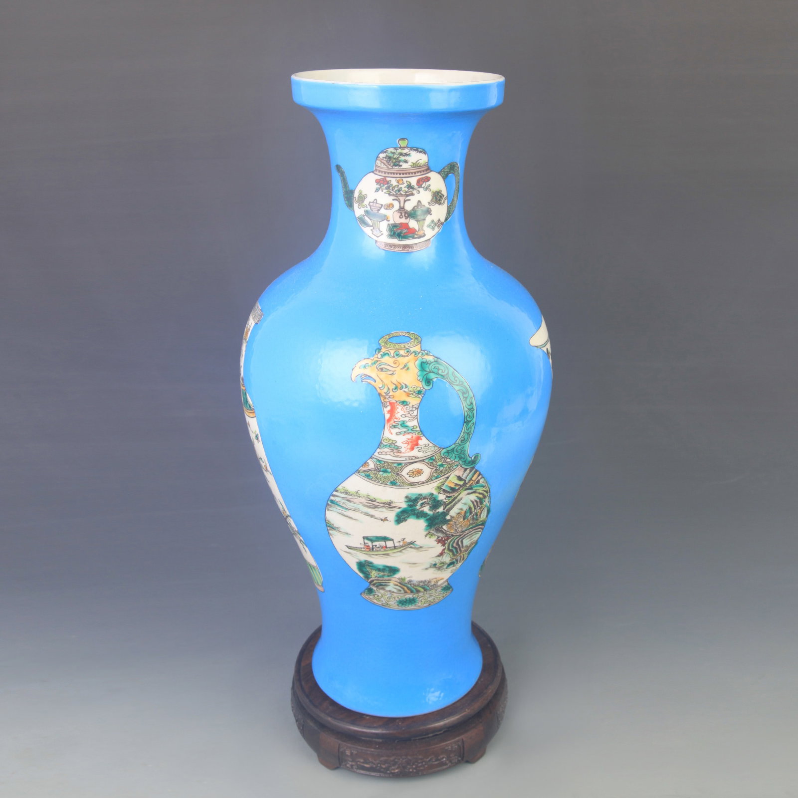 BLUE GROUND OPEN-PANEL DESIGN LARGE PORCELAIN VASE: Qing Dynasty Kang Xi Period: High: 17.5 inch; Diameter: 8.50 inch. Wooden base for display only