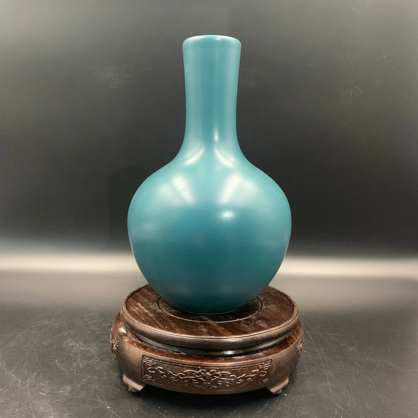 PEACOCK GREEN GLAZED MONOCHROME BOTTLE PORCELAIN VASE