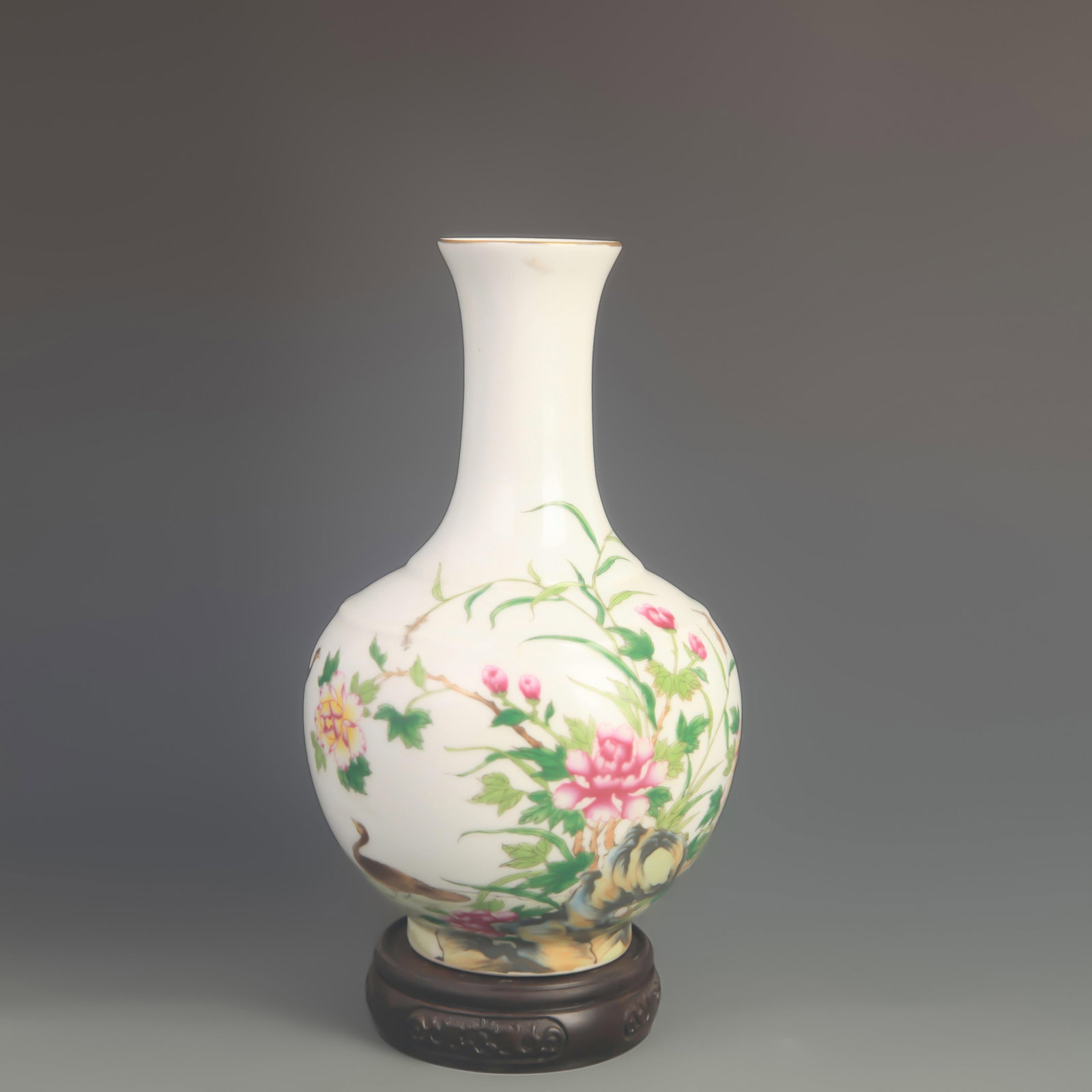 ENAMEL-COLOR FLOWER AND BIRD APPRECIATION VASE