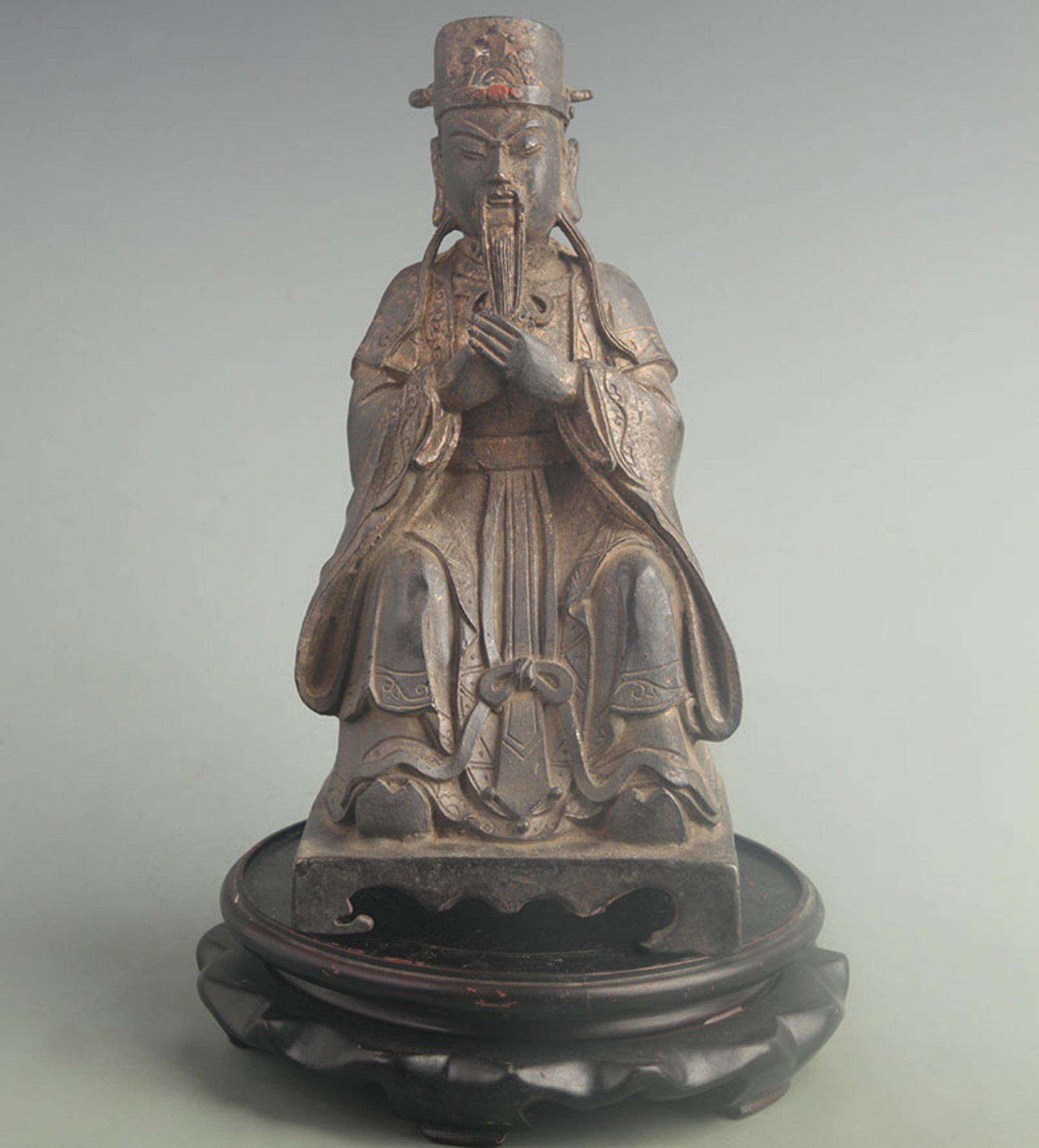 A FINE BRONZE GILT-BRONZE DAOIST DEITY STATUE: 19th Century; High: 9.70 inch; Width: 4.60 inch; Long: 5.00 inch; . Wooden base for display only