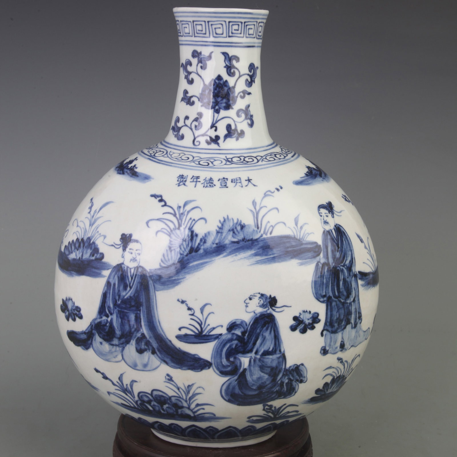 BLUE AND WHITE GLAZED FIGURE STORY PORCELAIN VASE