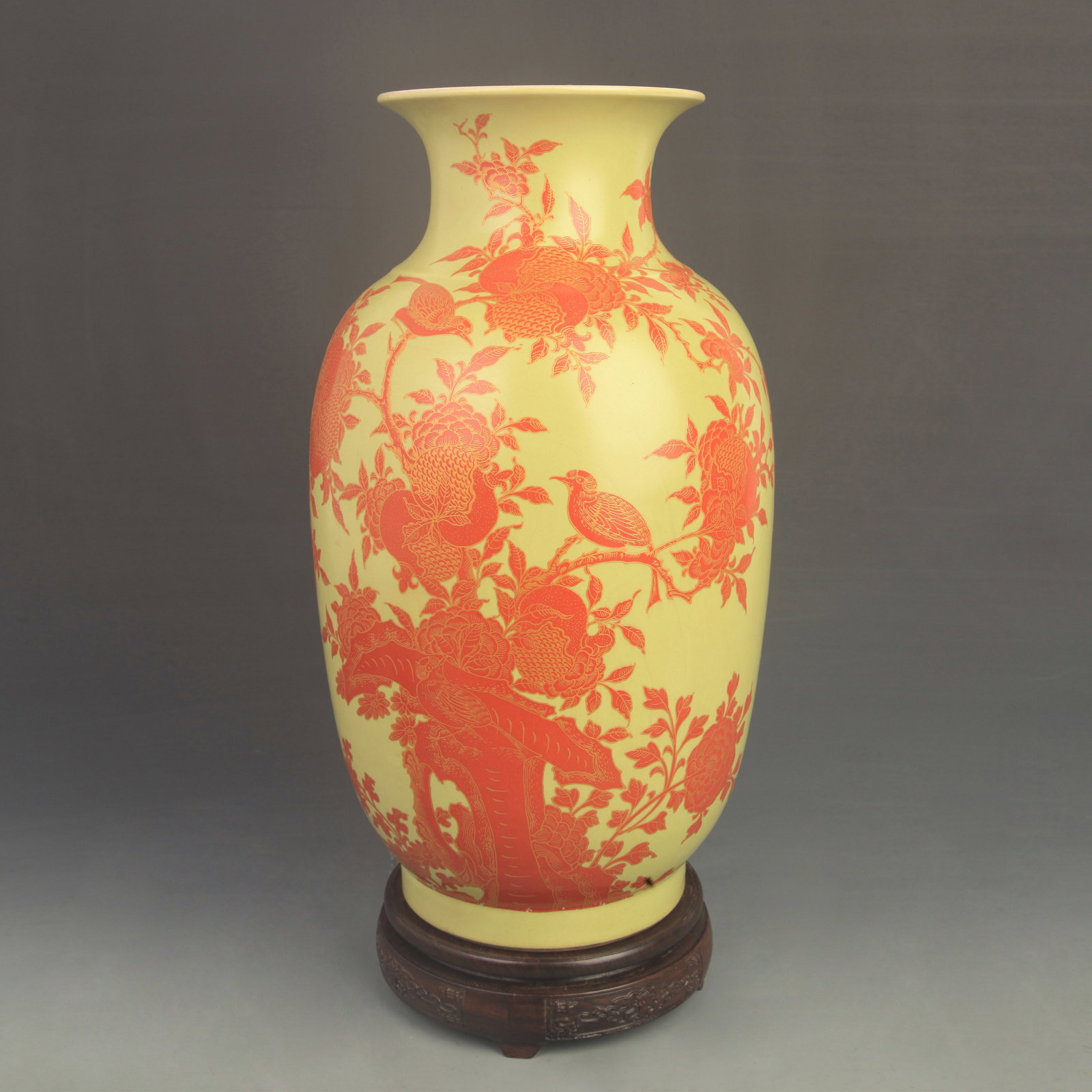 FAMILLE ROSE YELLOW GROUND PORCELAIN VASE WITH FLOWER AND BIRD DESIGN: Qing Dynasty Kang Xi Period; High: 15.5 inch; Diameter: 8.00 inch; Wooden base for diplay only