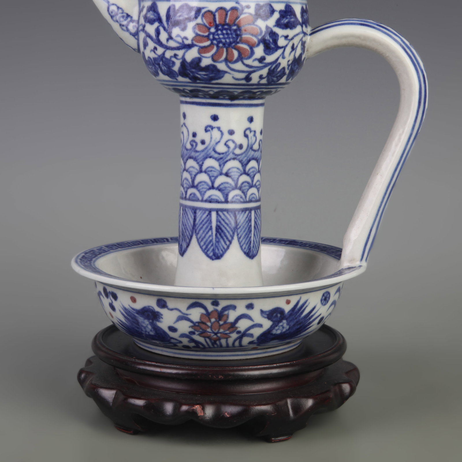 BLUE-AND-WHITE UNDERGLAZE RED FLOWER PATTERN EWER - 3