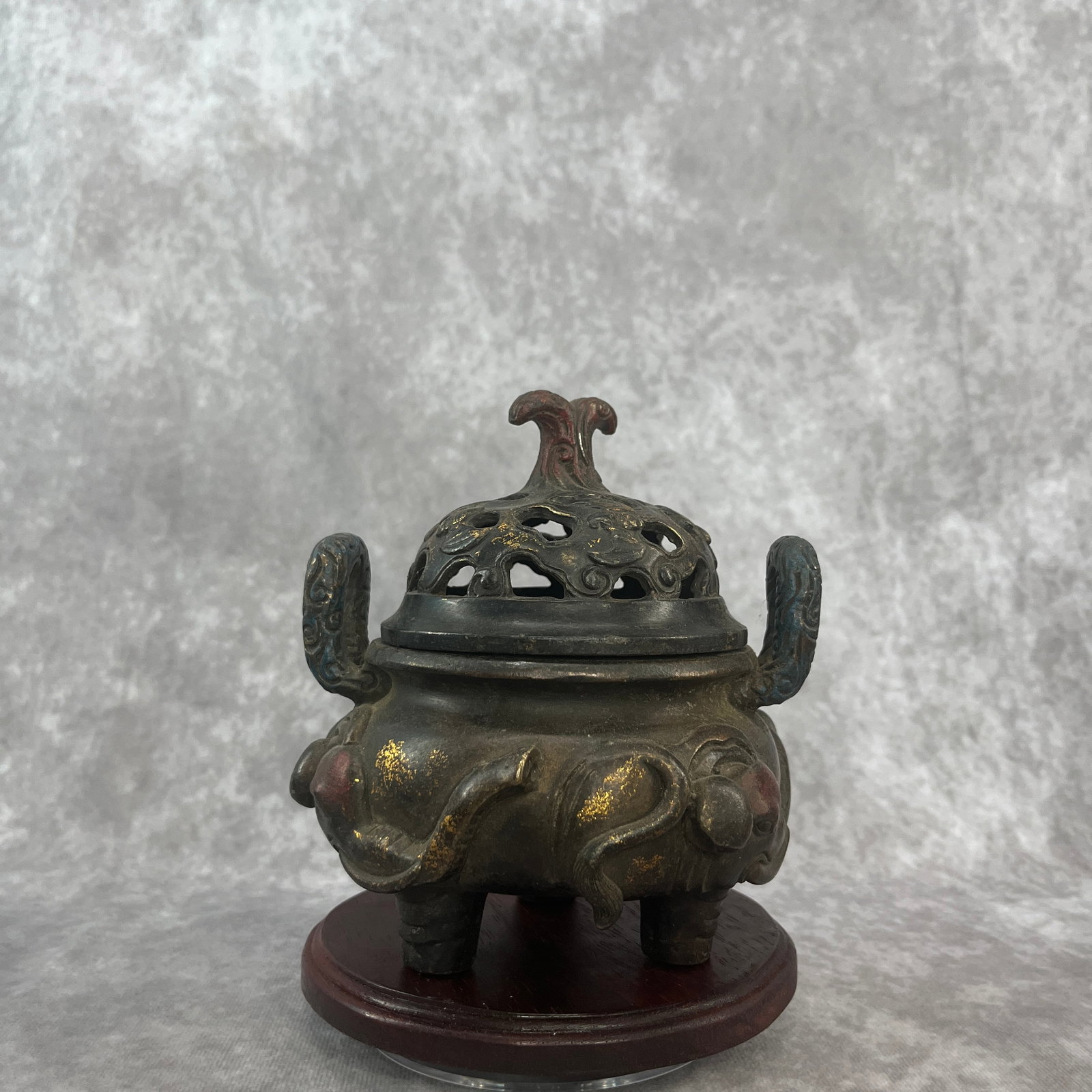 A FINE BRONZE DING SHAPED ELEPHANT INCENSE BURNER