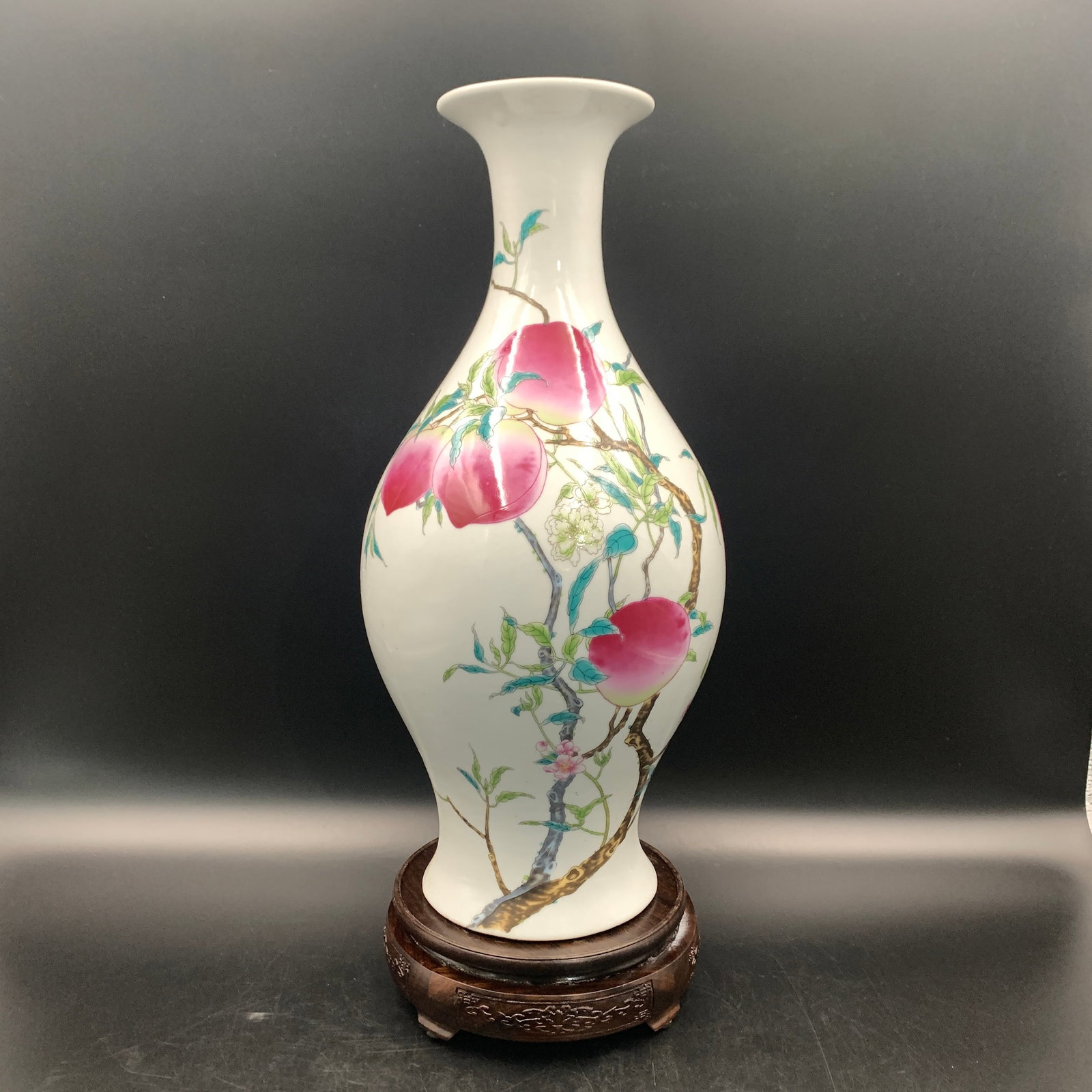 FAMILLE ROSE "NINE PEACHES" GUANYIN-SHAPED VASE