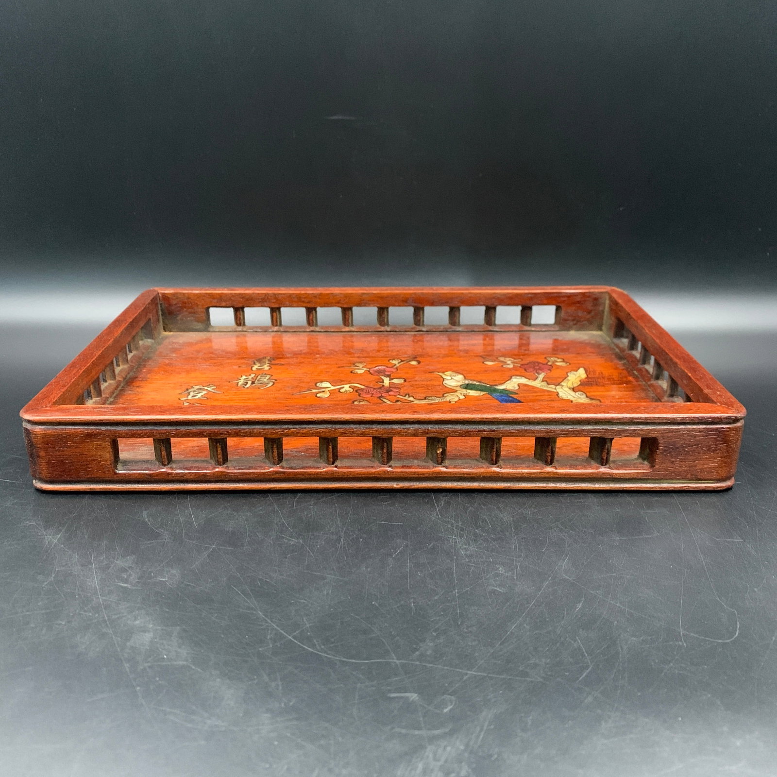 A FINE INLAID AND LACQUERED HARDWOOD RECTANGULAR TEA TRAY: Modern; Long: 13 inch; Width: 8.6 inch; High: 1.5 inch; Wooden base for diplay only
