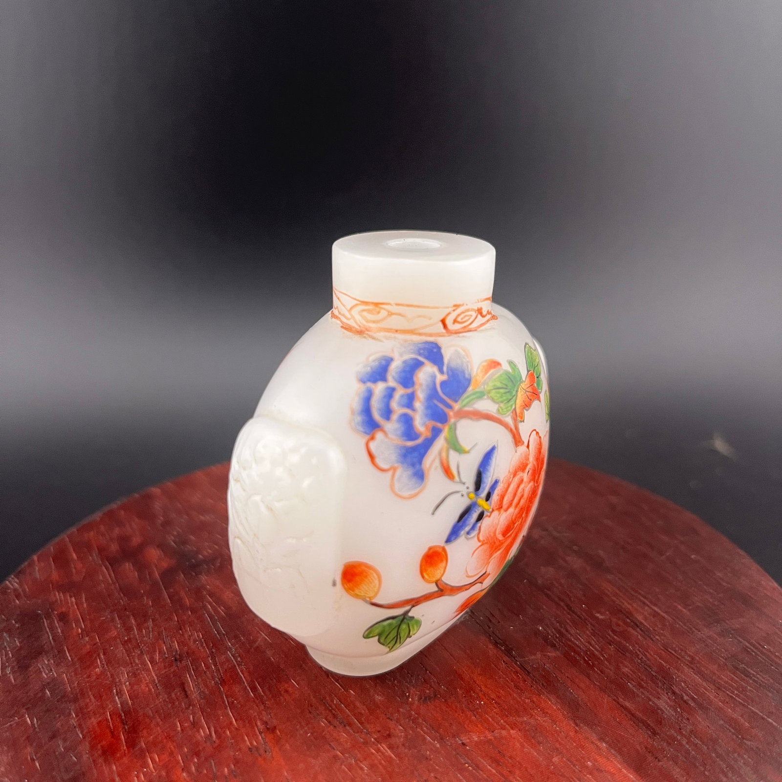 A FINE GLASS MADE FISH PATTERN SNUFF BOTTLE - 2