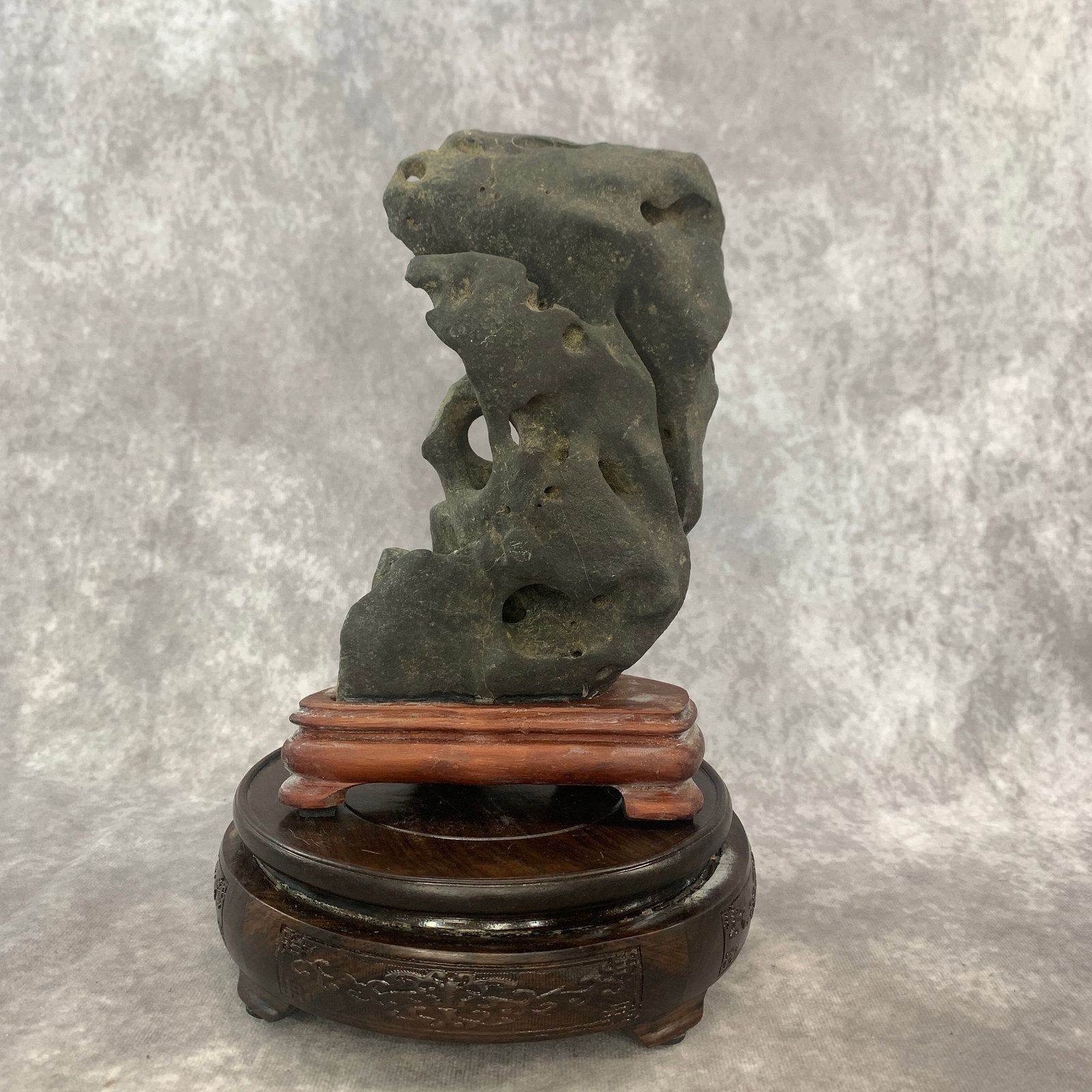 A FINE LING BI STONE SCHOLAR'S ROCK
