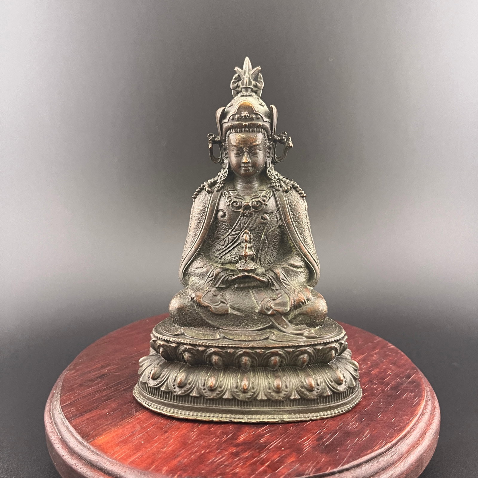 A FINE SMALL BRONZE AMITAYUS STATUE