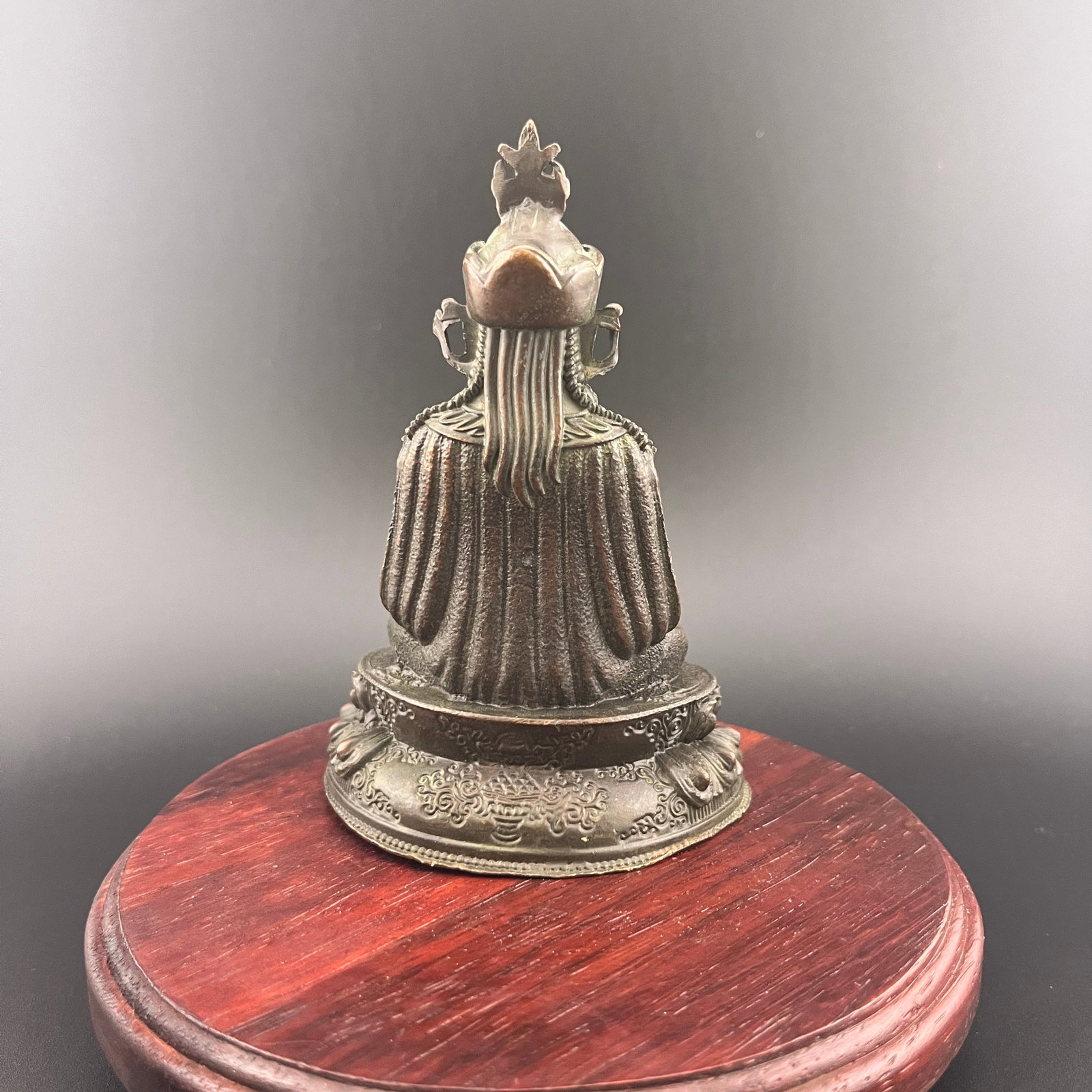 A FINE SMALL BRONZE AMITAYUS STATUE - 4