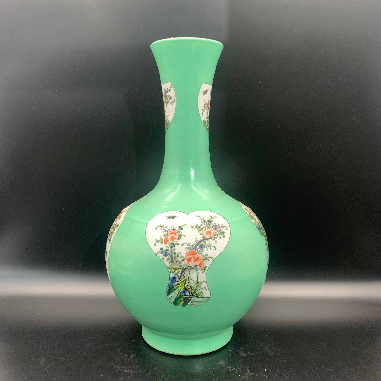 GREEN GROUND FAMILLE ROSE BOTTLE PORCELAIN VASE
