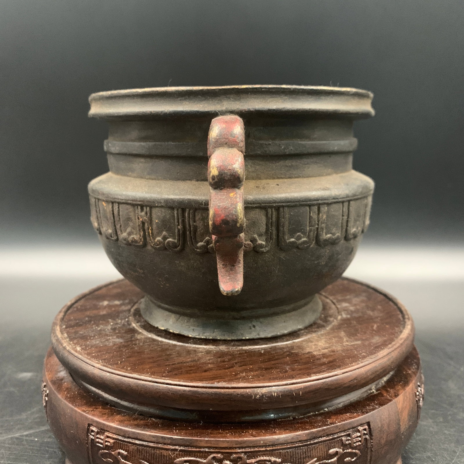 A BRONZE 'GUI-FORM' TWO-HANDLED CENSER - 4