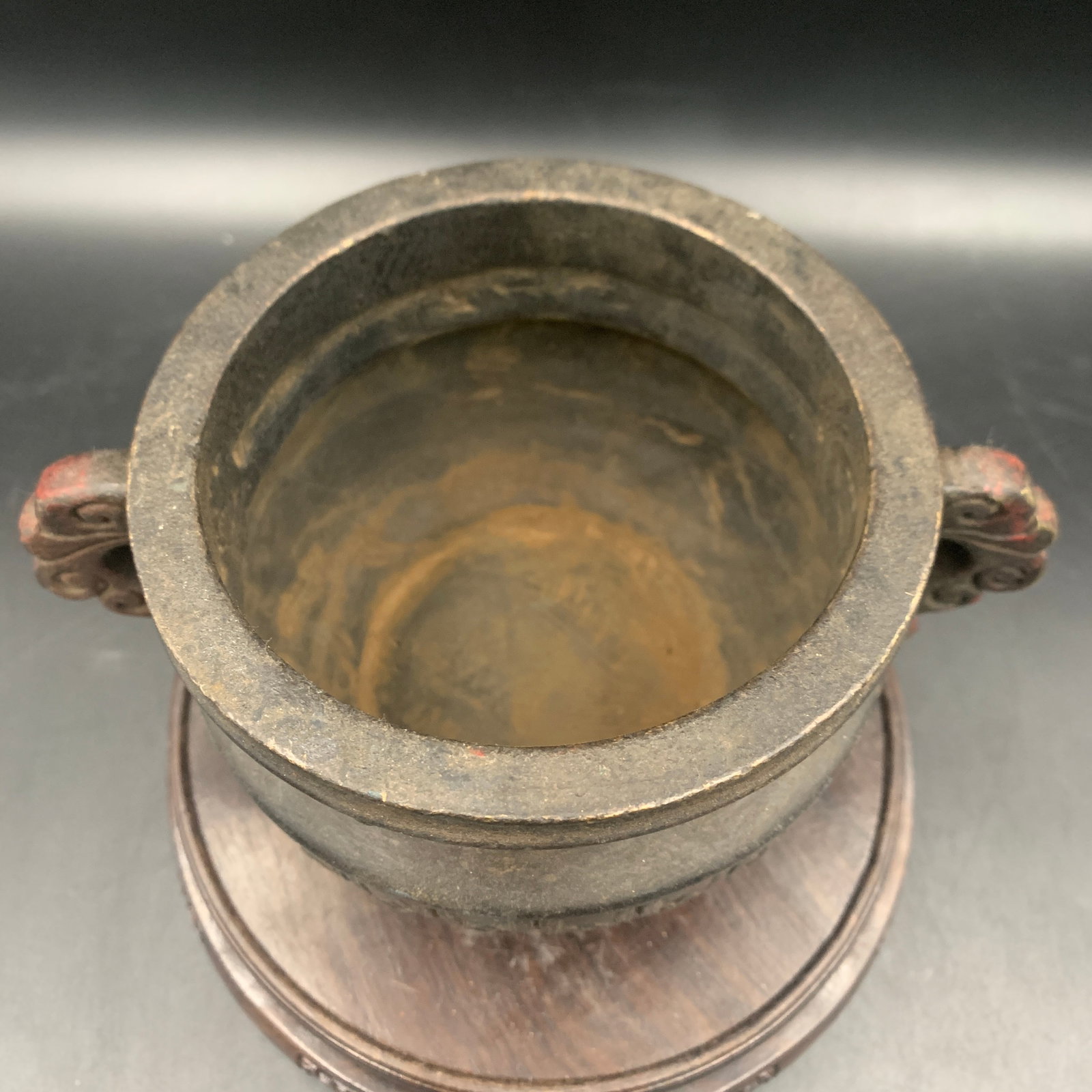 A BRONZE 'GUI-FORM' TWO-HANDLED CENSER - 6