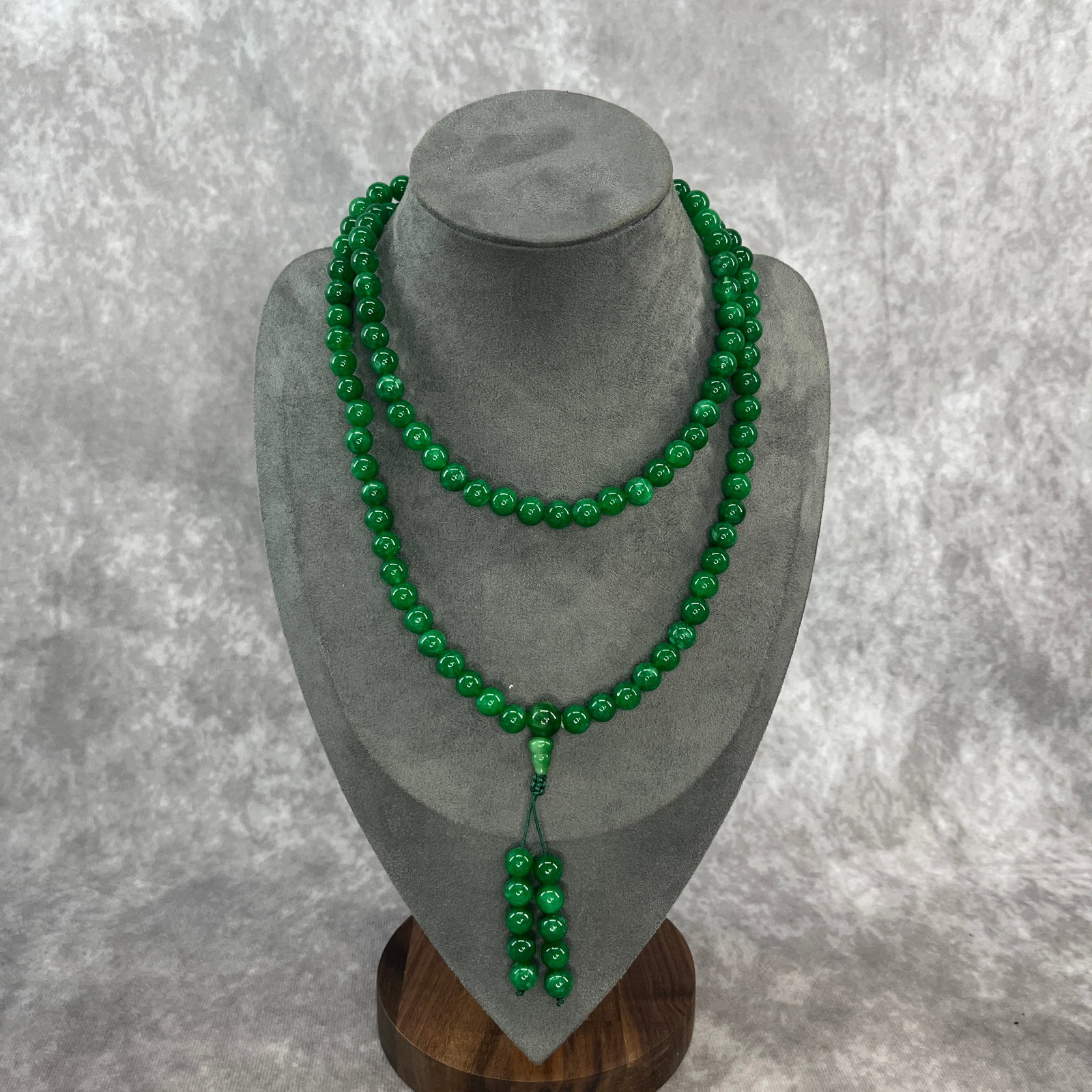 FINE BUDDHIST GREEN JADE PRAYER NECKLACE: Modern; Long: 17.5 inch; Diameter: 0.3 inch