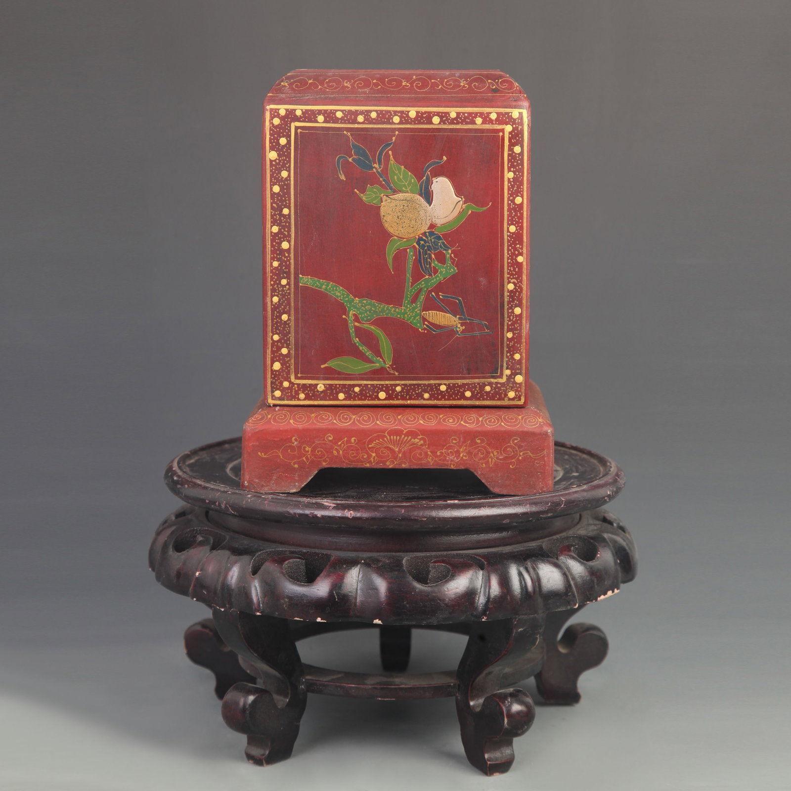 LACQUER WOODEN SEAL BOX WITH GOLD PAINTED FLORAL DECORATION
