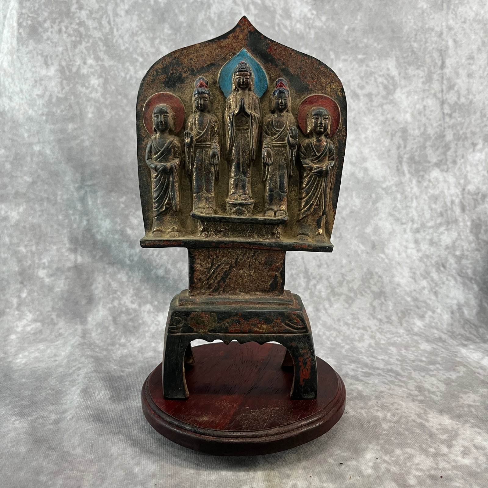 A FINE GILT-BRONZE BUDDHIST VOTIVE STELE