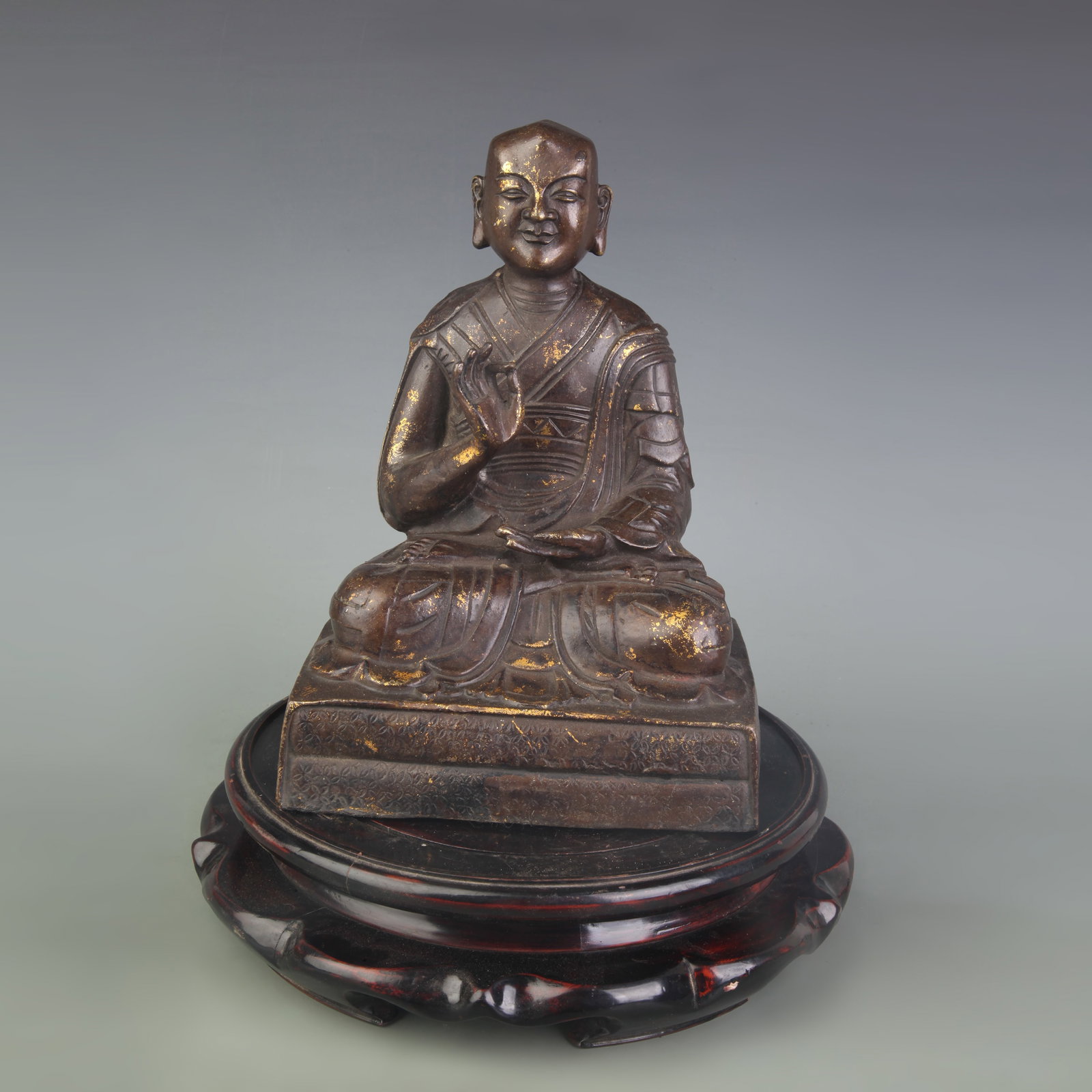 A FINE BRONZE FIGURE OF ARHAT "LAMA RINPOCHE"