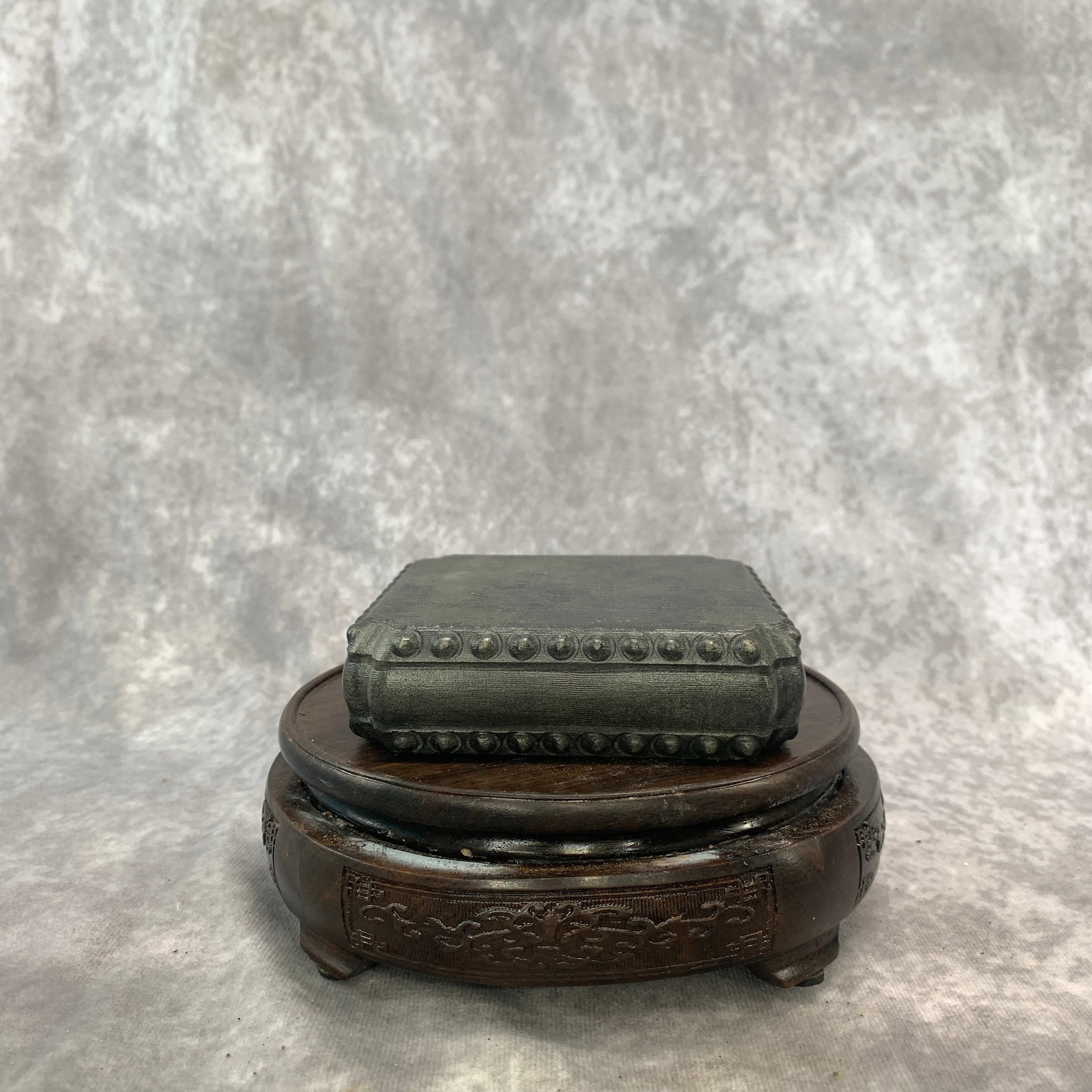 A FINE STONE DRUM-FORM SQUARE BASE - 2