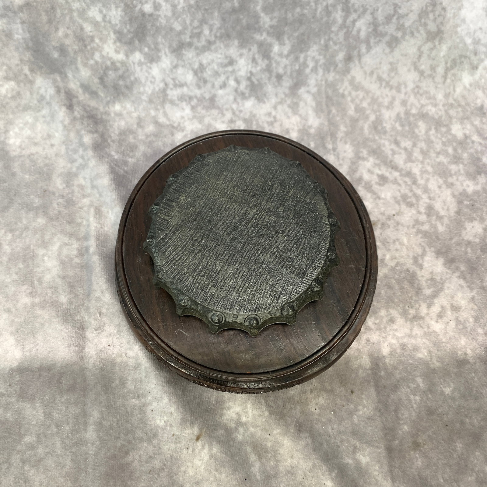 A FINE STONE DRUM-FORM SQUARE BASE - 5