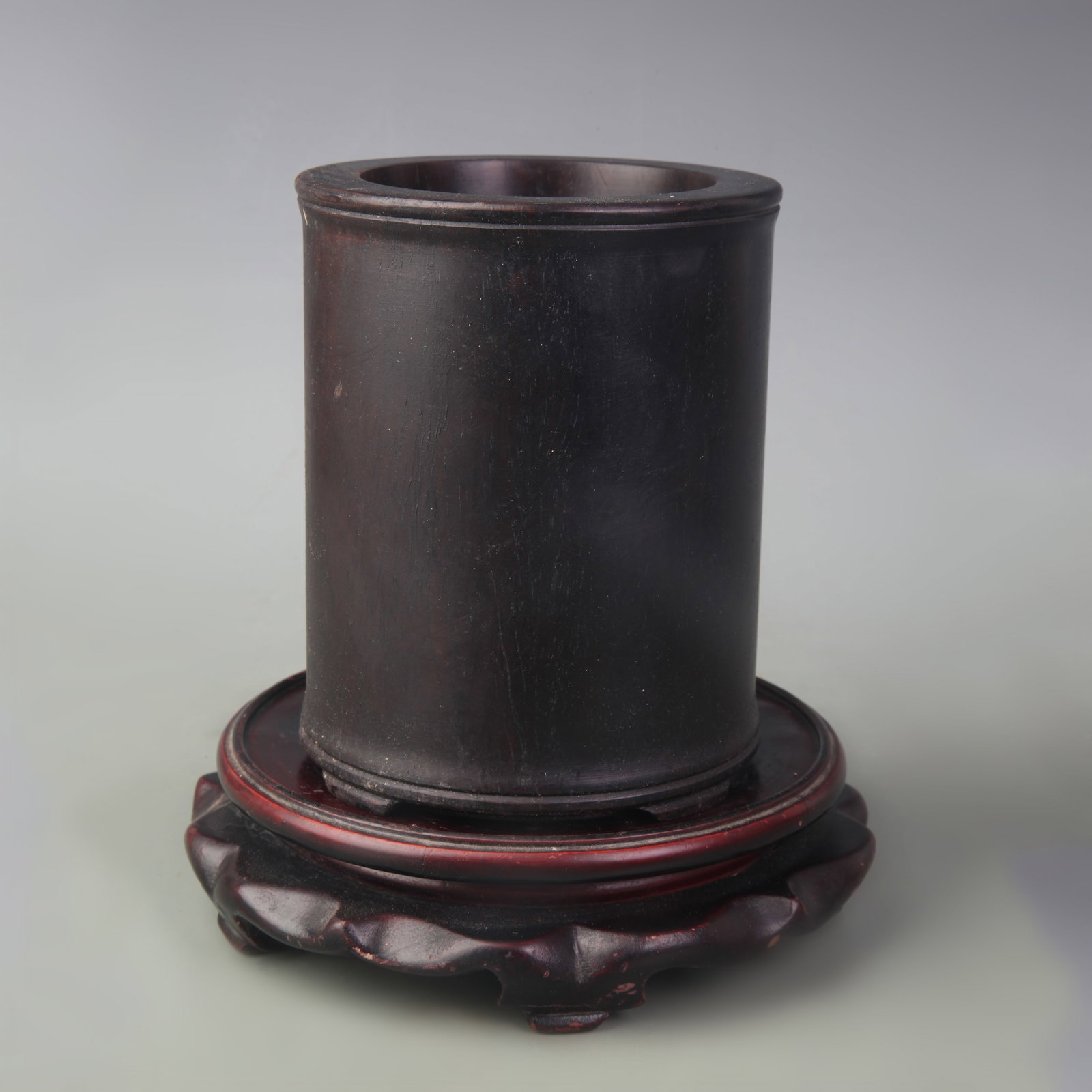A FINE HARDWOOD BRUSH POT