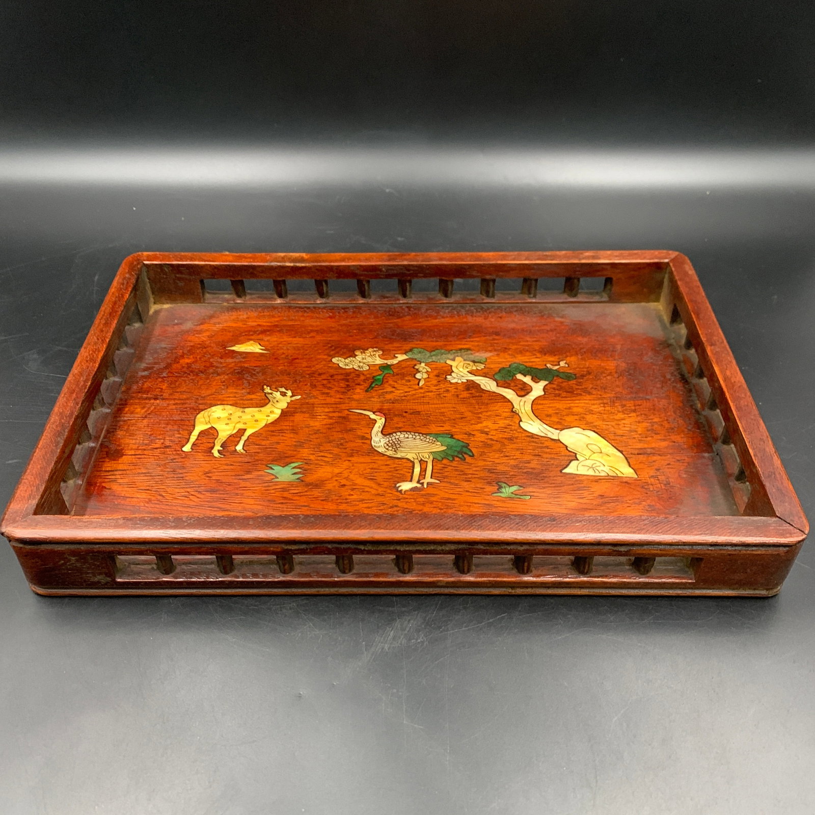 A FINE INLAID HARDWOOD 'DEER AND CRANE' RECTANGULAR TRAY: Modern; Long: 12.8 inch; Width: 8.6 inch; High: 1.5 inch