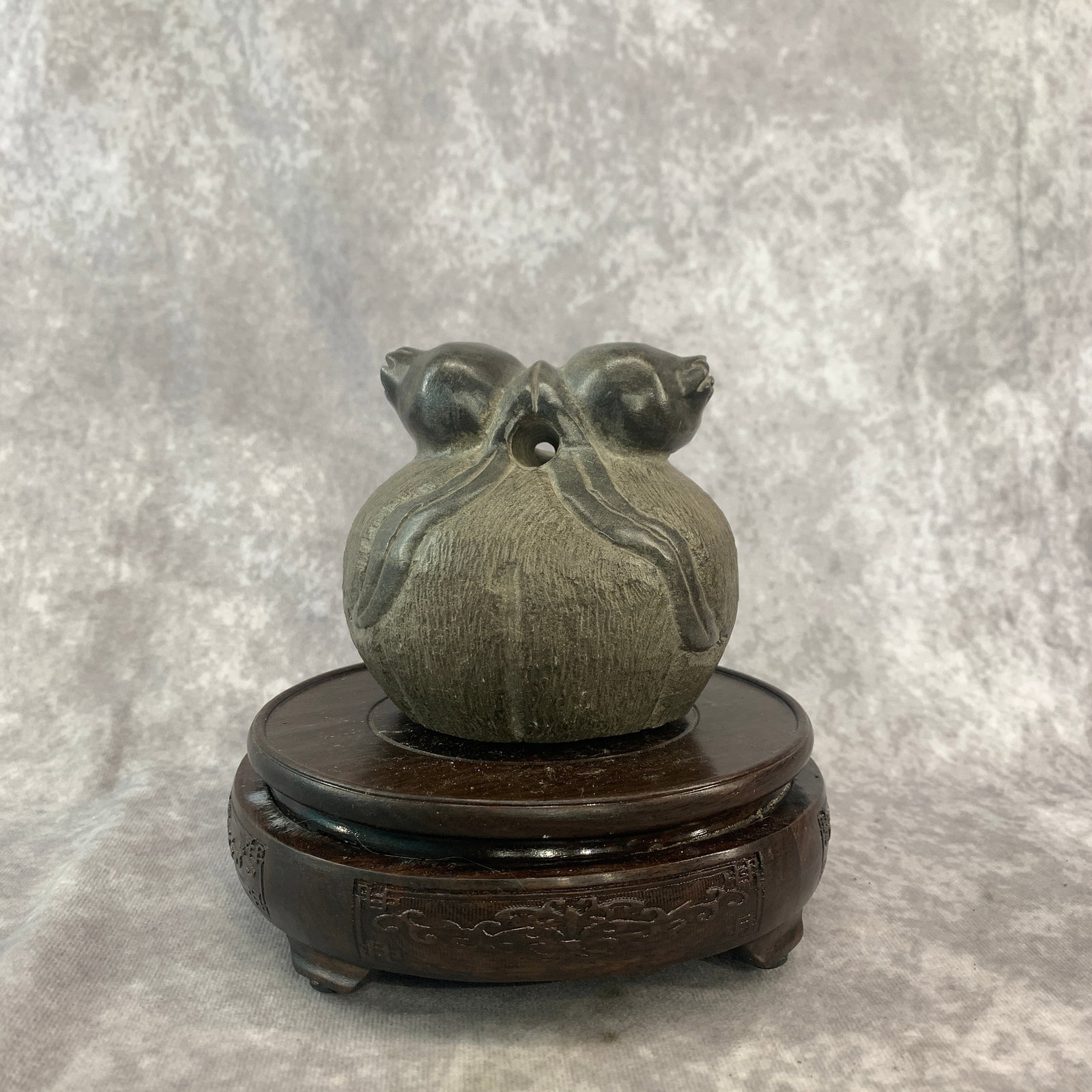 A FINE DOUBLE PEACH STYLE STONE WEIGHT