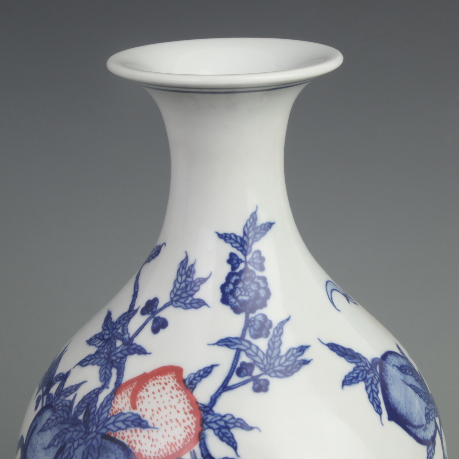 BLUE AND WHITE YOU LI HONG GLAZED OLIVE SHAPED PORCELAIN VASE: Qing Dynasty Yong Zheng Period; High: 13.5 inch; Width: 8 inch; Wooden base for diplay only