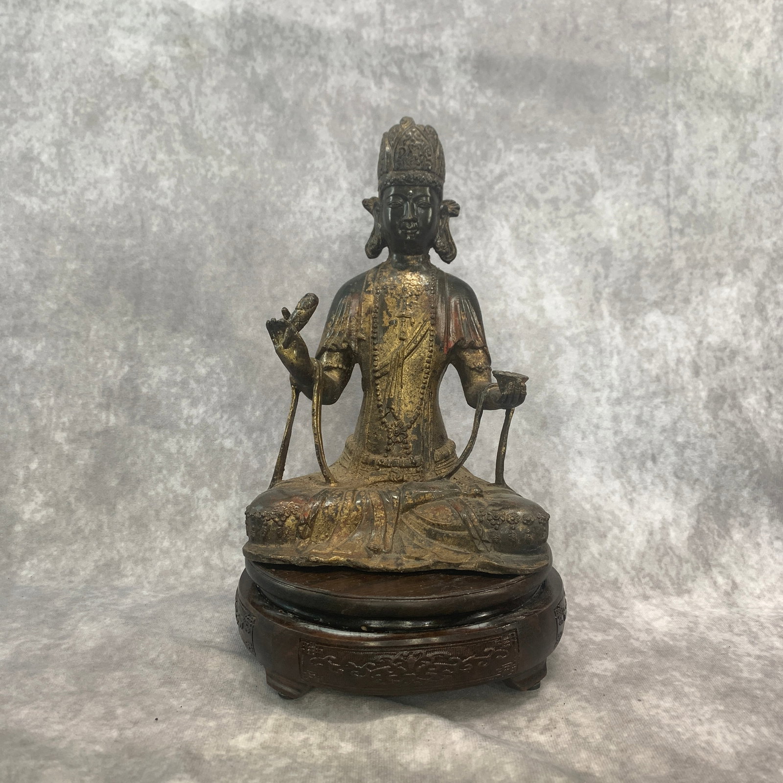 A FINE LACQUERED AND GILT-BRONZE FIGURE OF A BODHISATTVA
