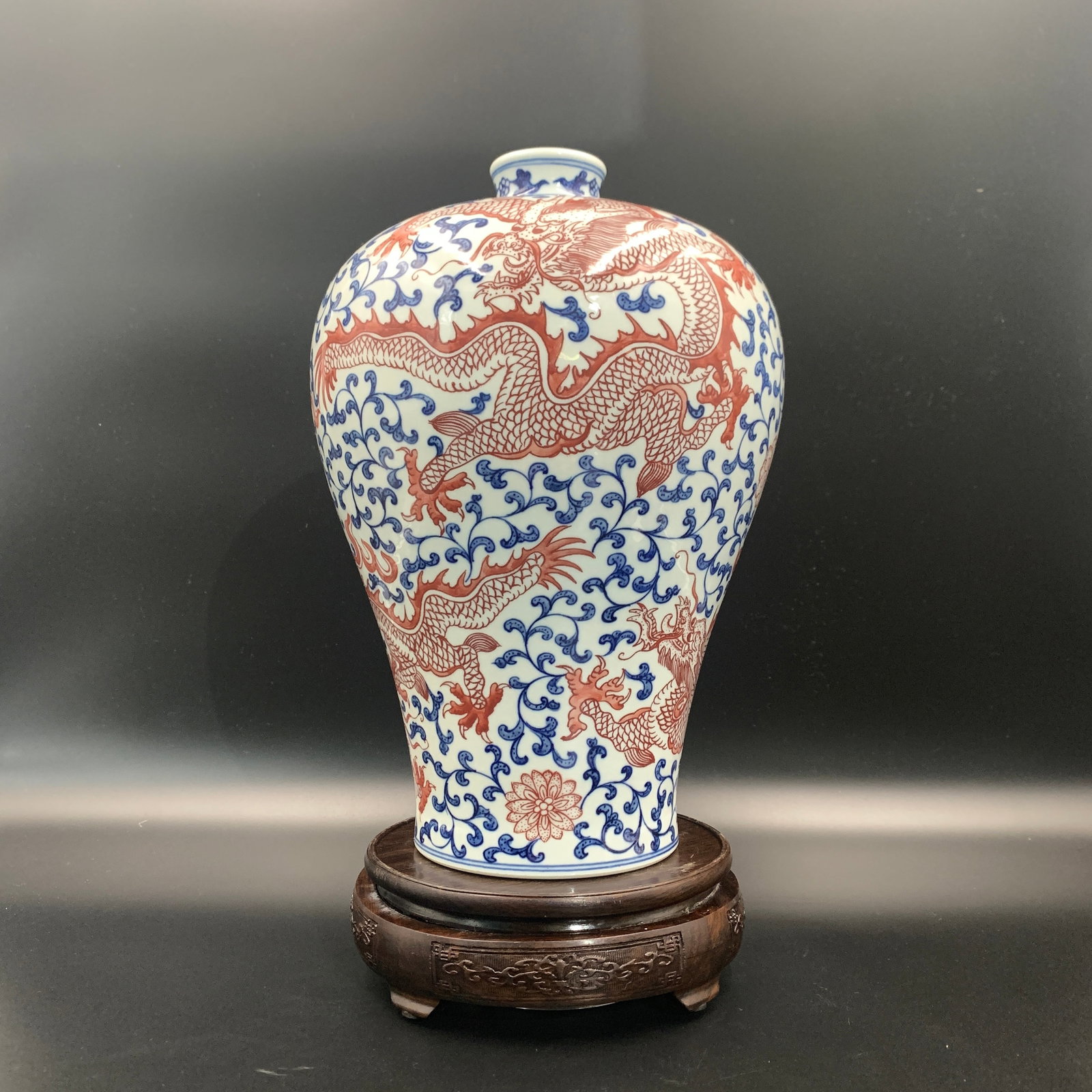 BLUE AND WHITE UNDERGLAZE RED DRAGON PATTERN PORCELAIN MEIPING