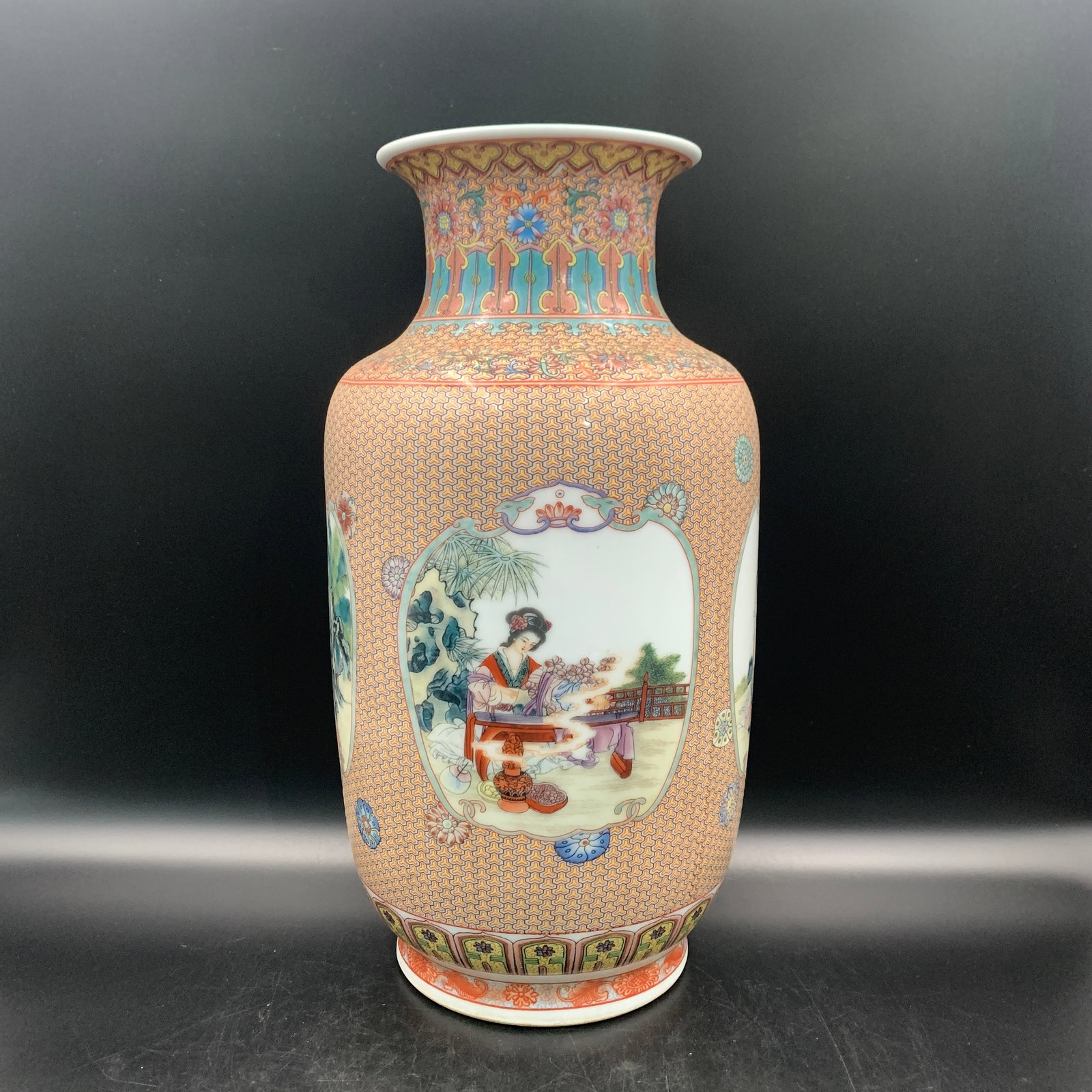FAMILLE ROSE "LADIES IN A GARDEN" LANTERN-STYLE VASE