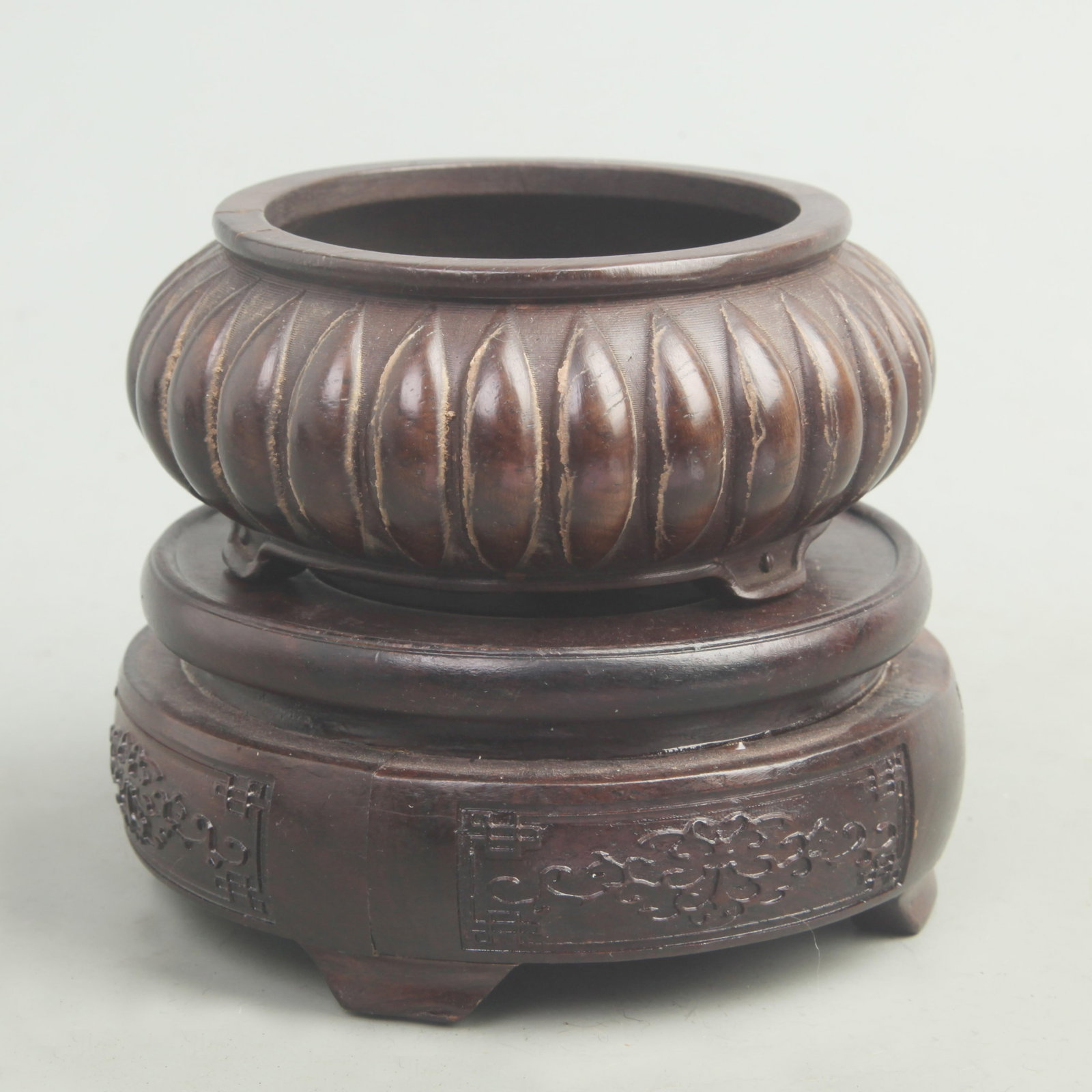 A FINE SANDALWOOD THREE-FOOTED WOODEN CENSER