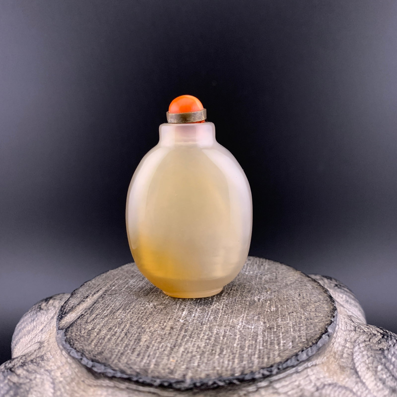 A FINE AGATE MADE SNUFF BOTTLE - 7