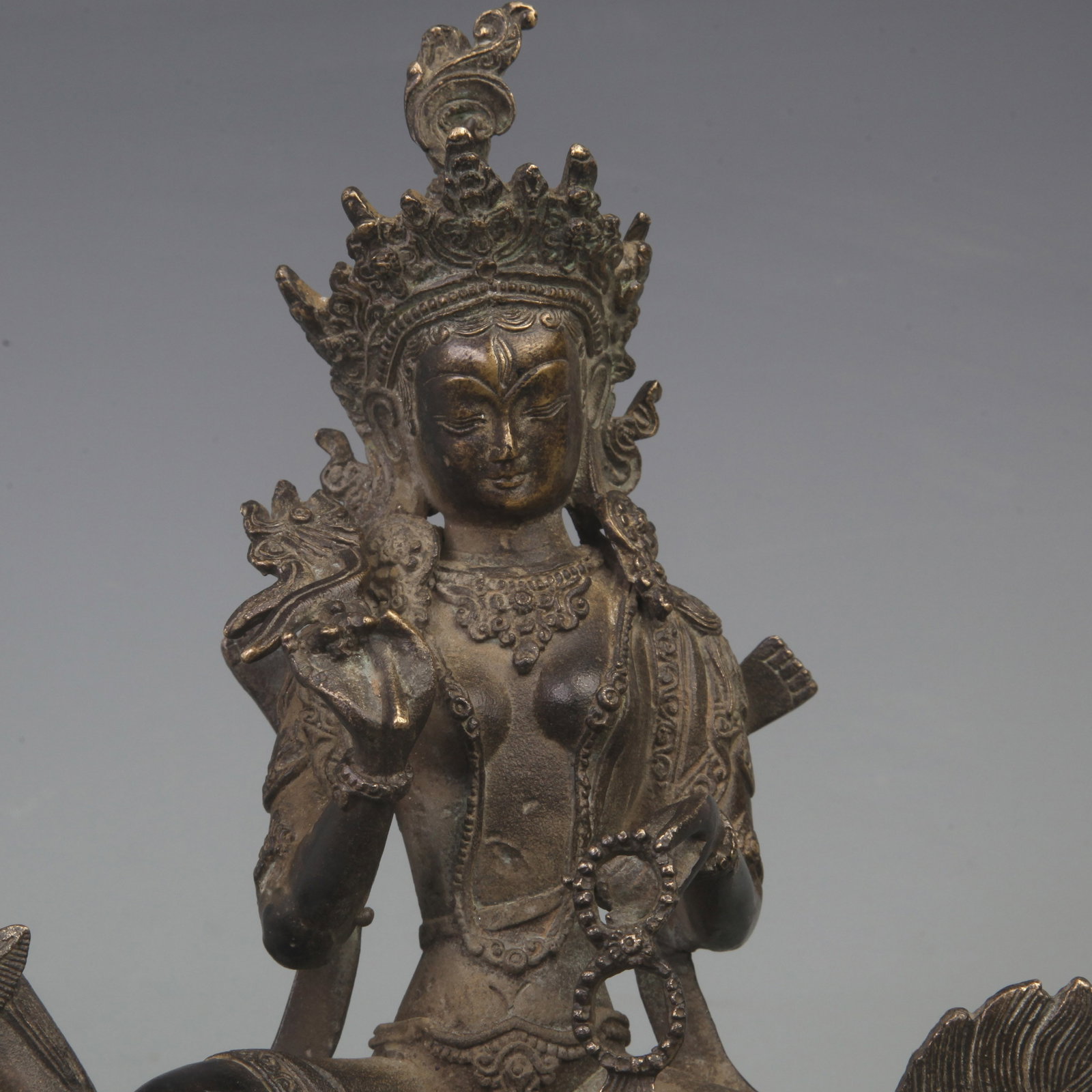 BRONZE STATUE OF THE GODDESS SHRI DEVI