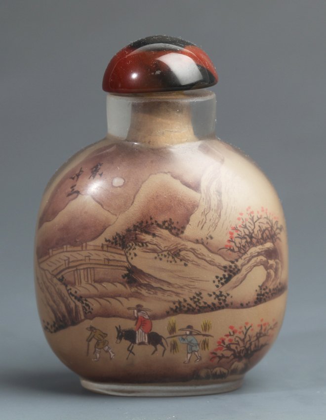 A "MOUNTAIN AND RIVER" INSIDE PAINTING GLASS SNUFF BOTT: Qing Dynasty, H:3.5 in