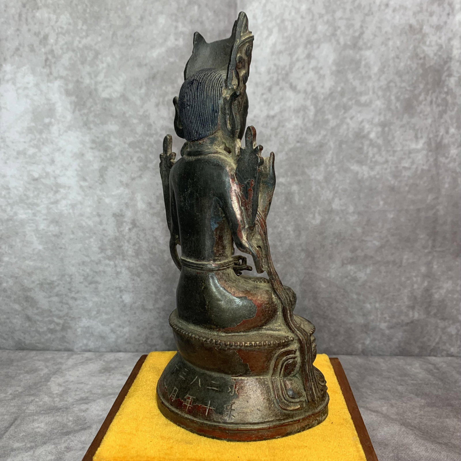 A FINELY CAST BRONZE BUDDHA STATUE - 5