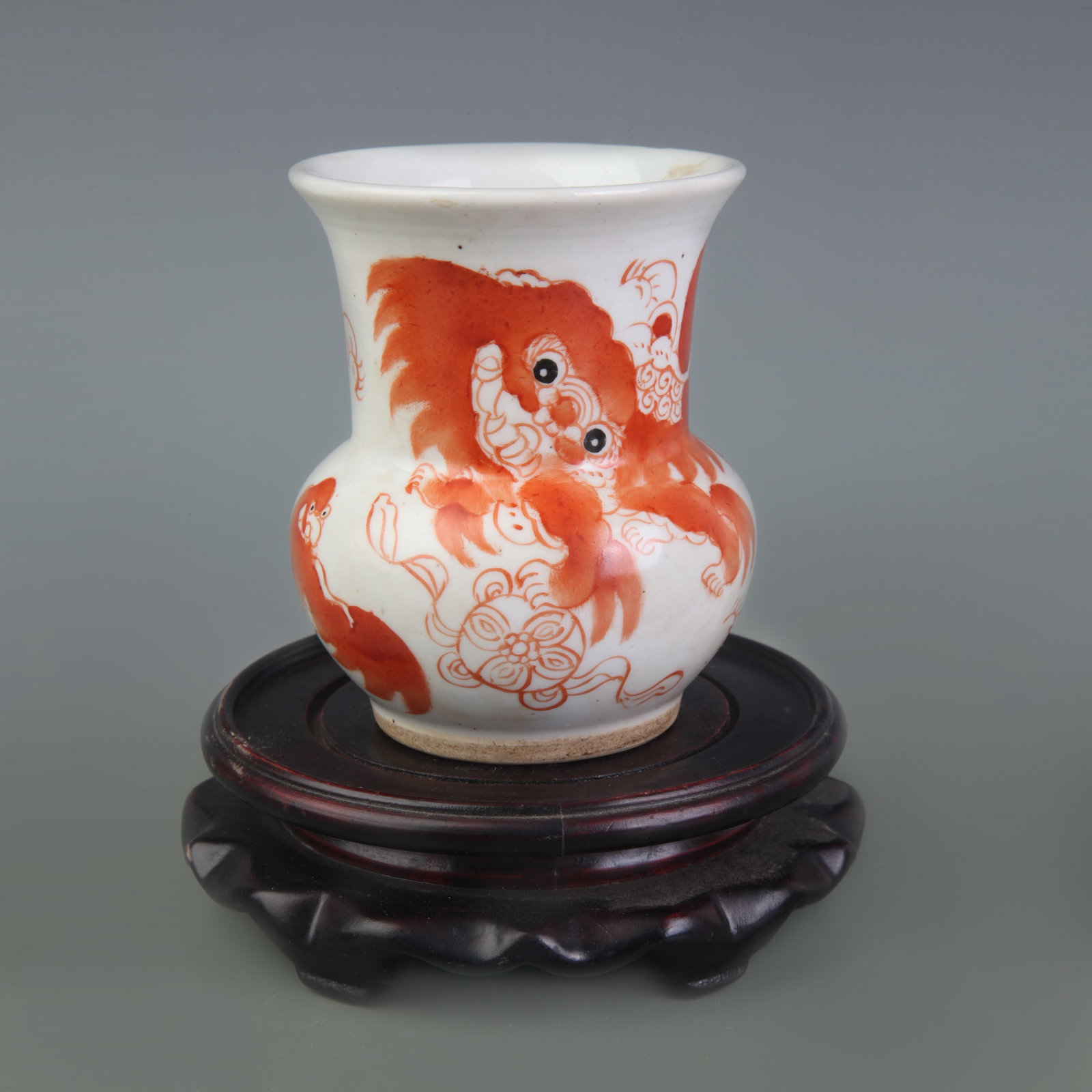 FAMILLE ROSE RUI SHOU BEAST DESIGN PORCELAIN TABLE BOWL: Qing Dynasty Tong Zhi Period; Diameter: 3.1 inch; High: 4.1 inch; . Wooden base for display only