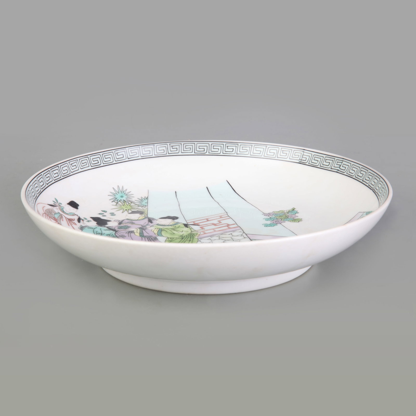 FAMILLE ROSE FIGURE PATTERN PLATE - 3