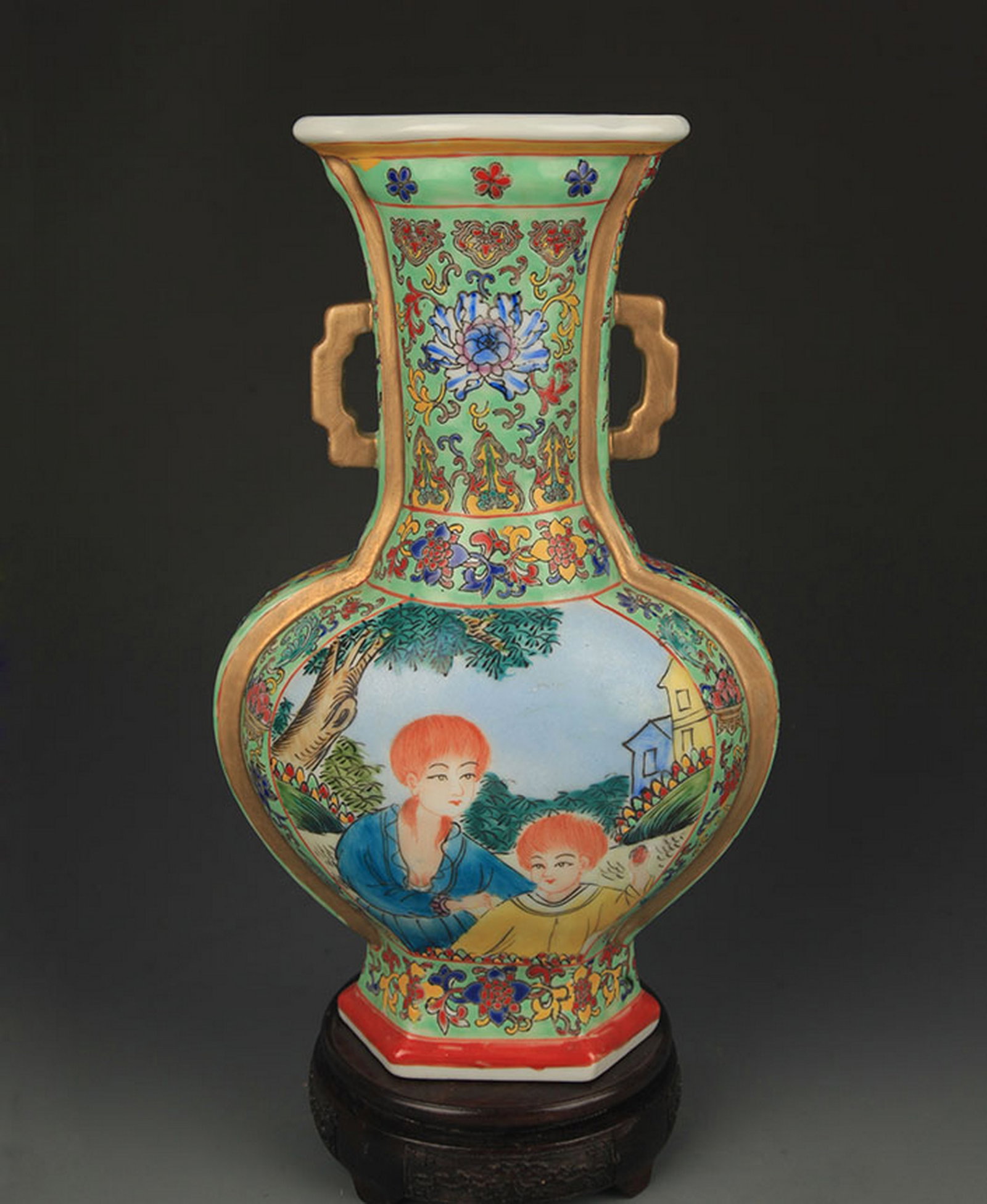 A ENAMEL COLOR CHARACTER PAINTED FLAT VASE: Qing Dynasty Qian Long Period; High: 13.25 inch; Diameter: 8.5 inch. Wooden base for display only