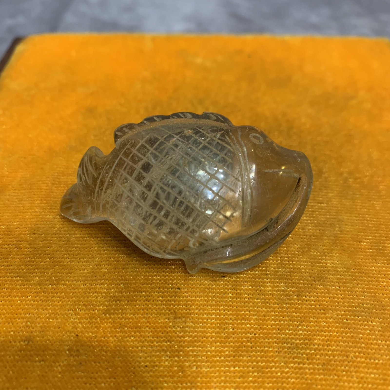 A SMALL GLASS MADE FISH FIGURE - 2