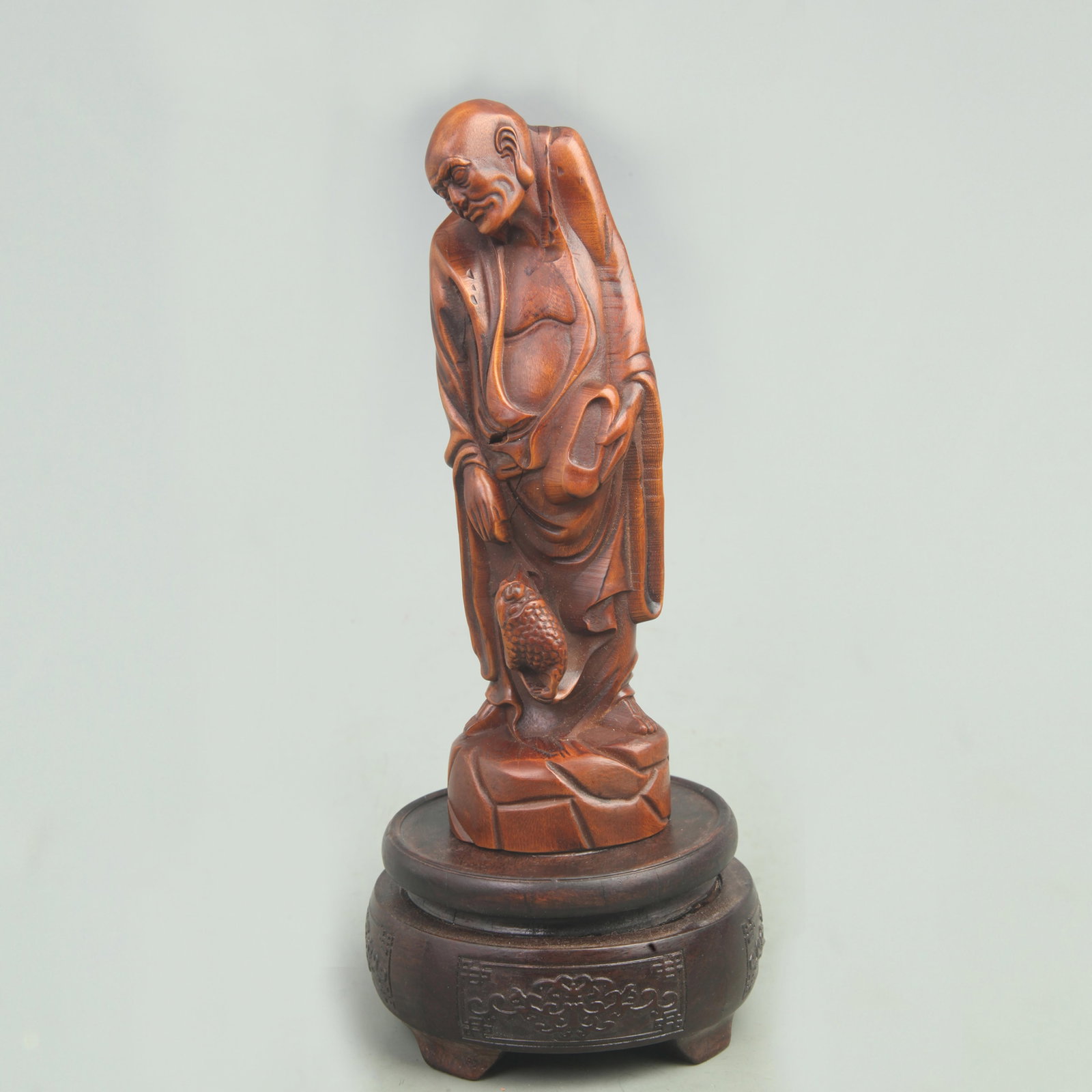A FINE BOXWOOD MADE LIU HAI STYLE FIGURE: Qing Dynasty, High: 6.9 inch; Width: 2.1 inch; wooden base for picture and display purpose only.